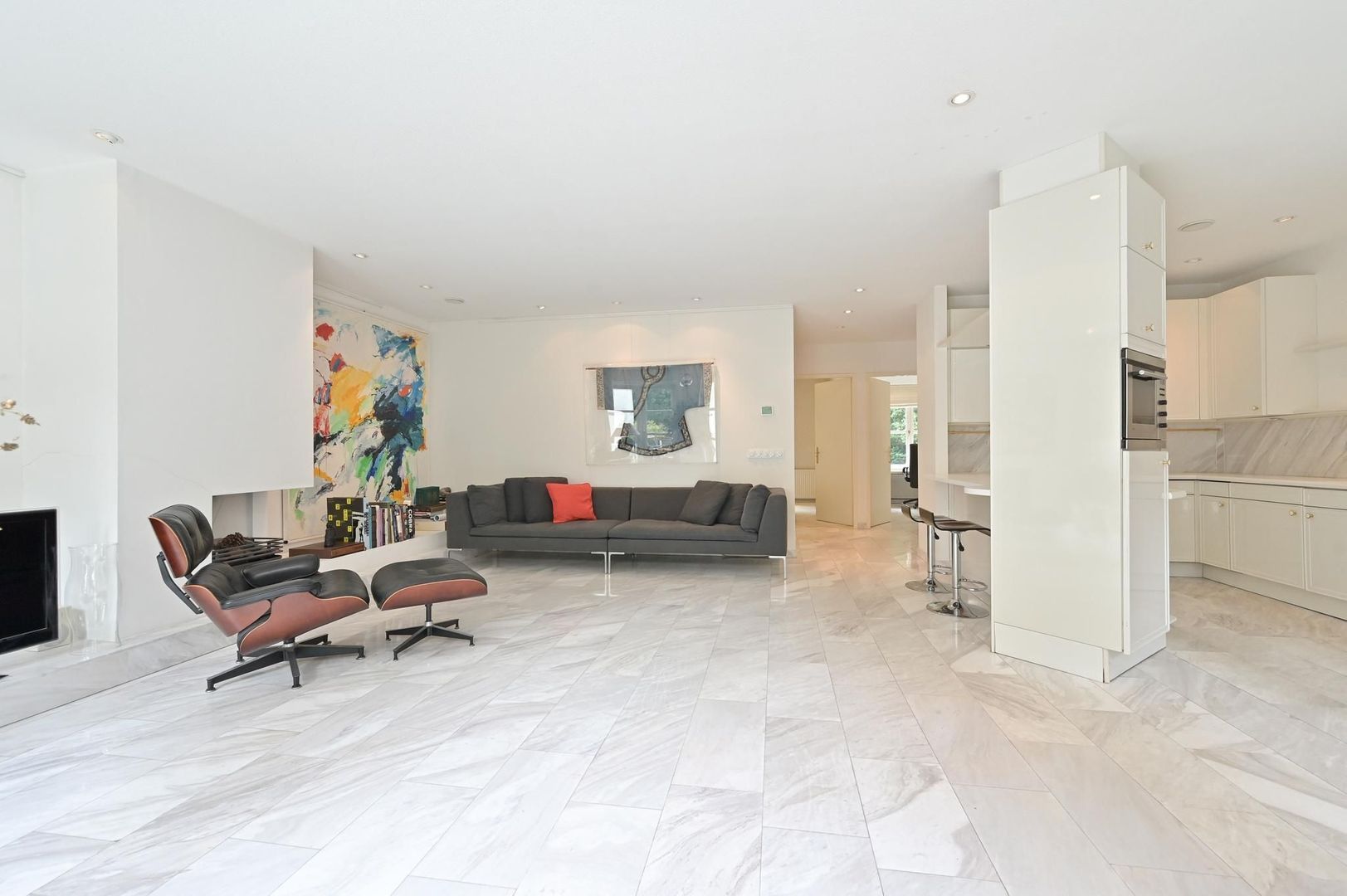 Laan van Pluymestein 24