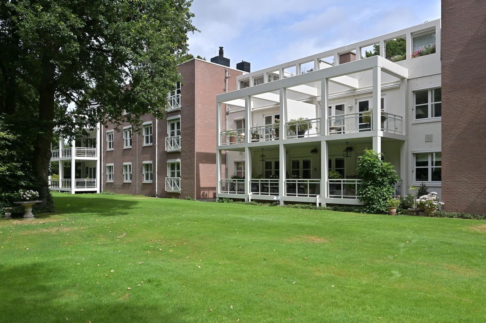 Laan van Pluymestein 24