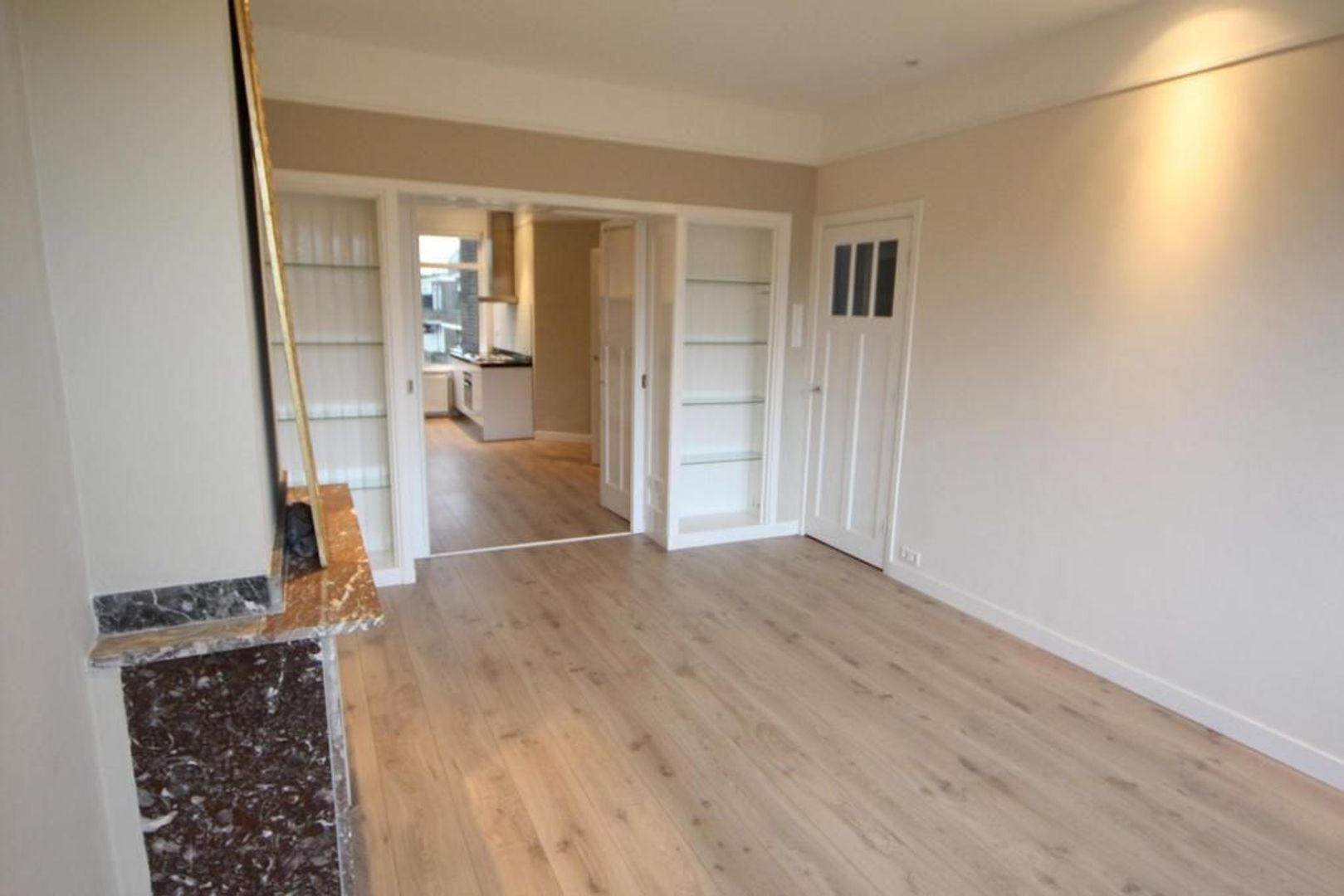 Van Heutszstraat 55 .