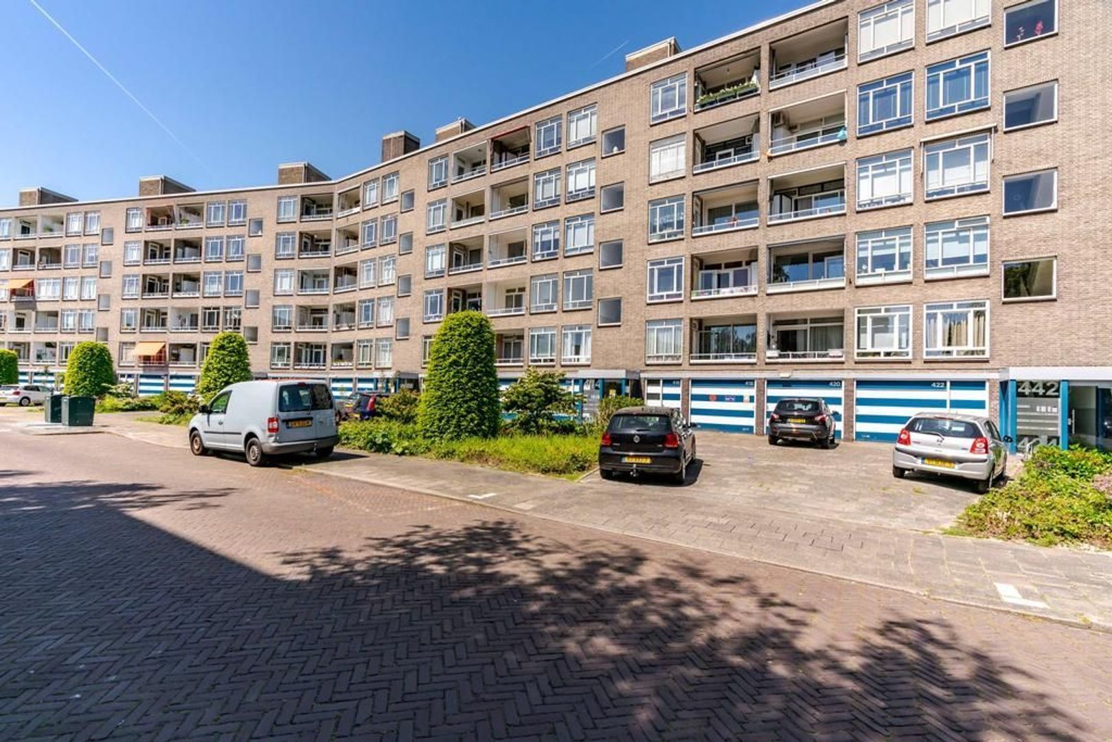 Barnsteenhorst 398 .