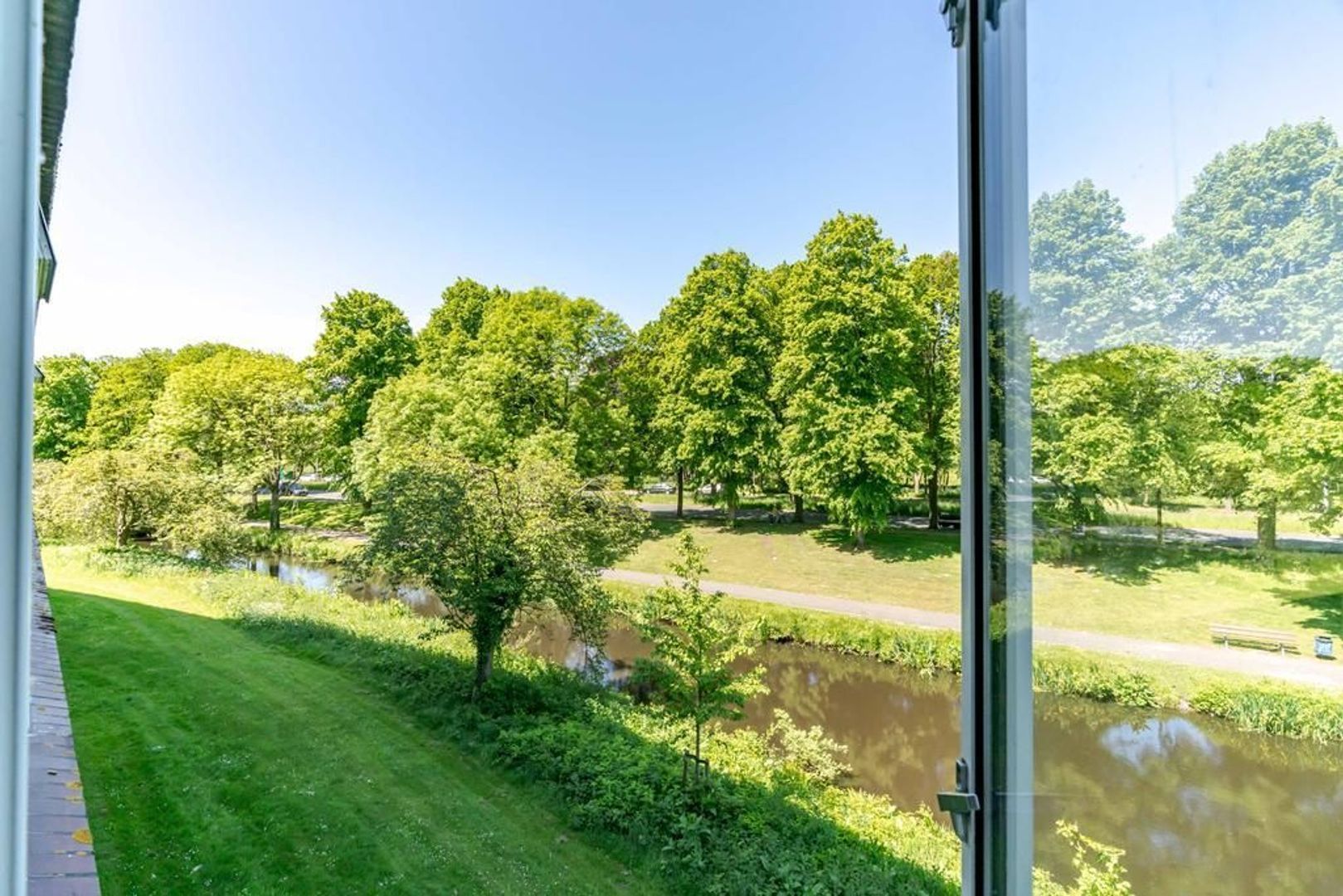 Barnsteenhorst 398 .