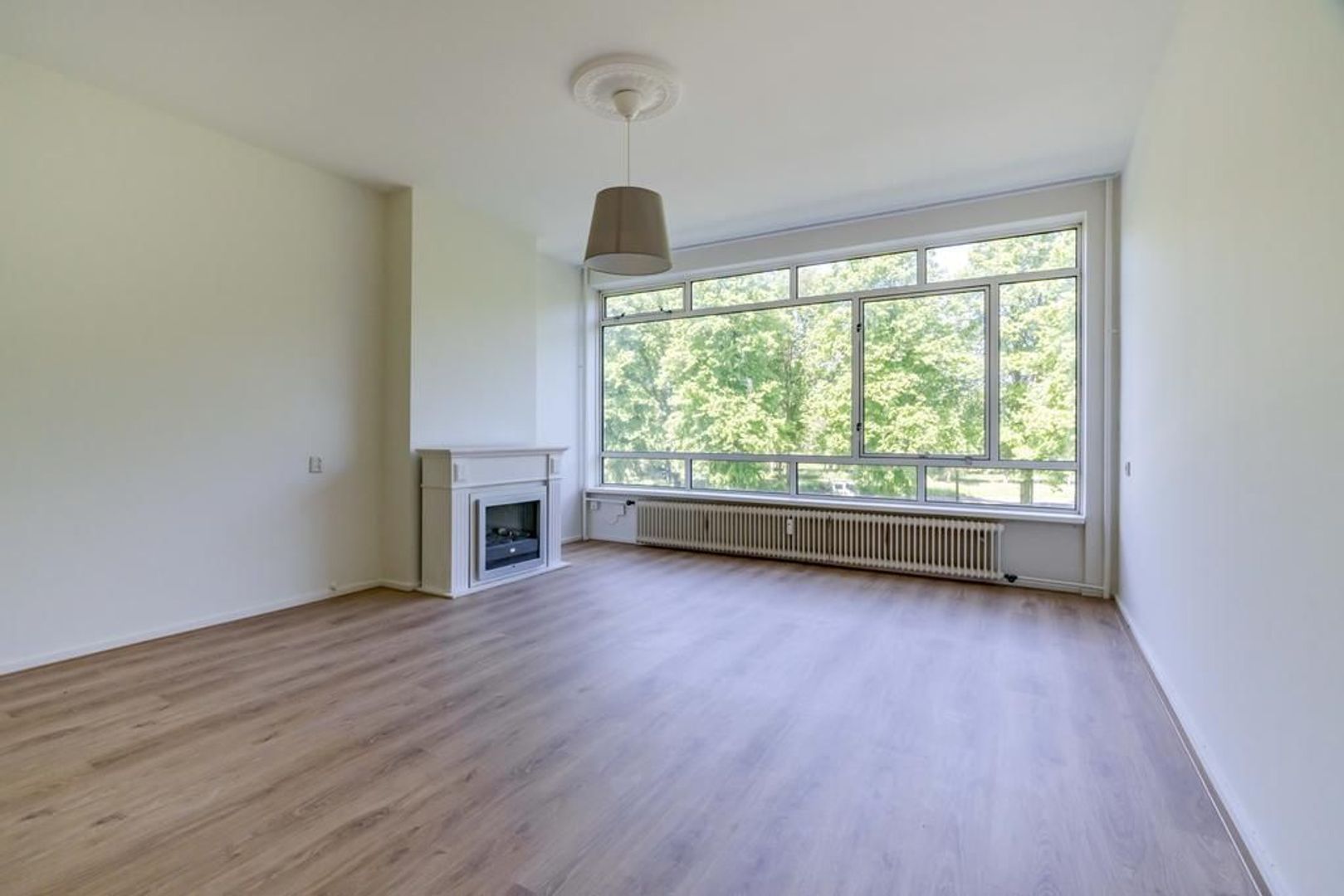 Barnsteenhorst 398 .