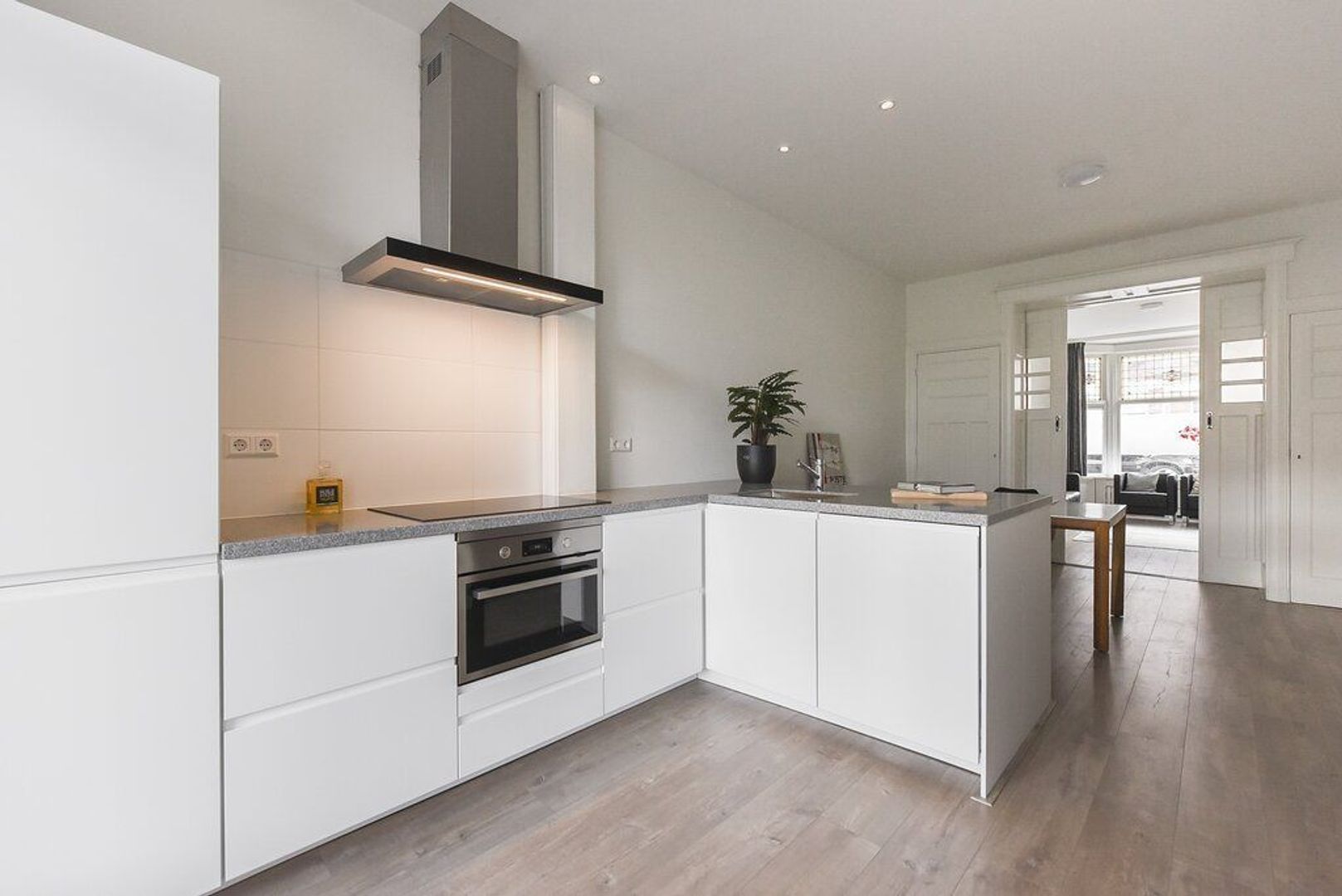 Weissenbruchstraat 146 .