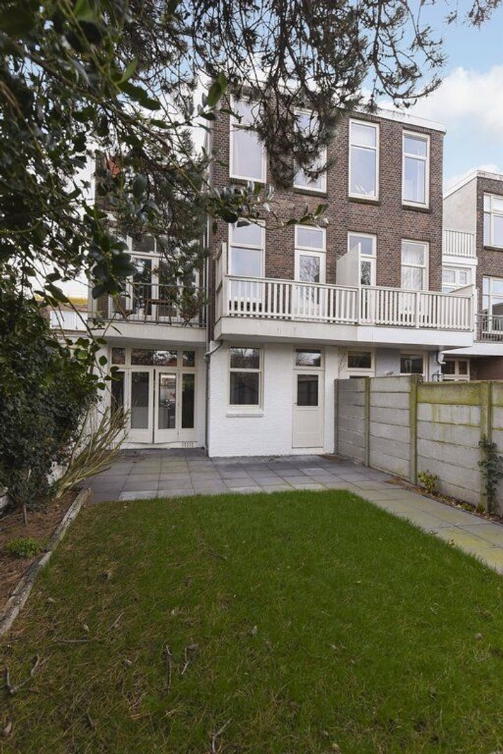 Weissenbruchstraat 146 .