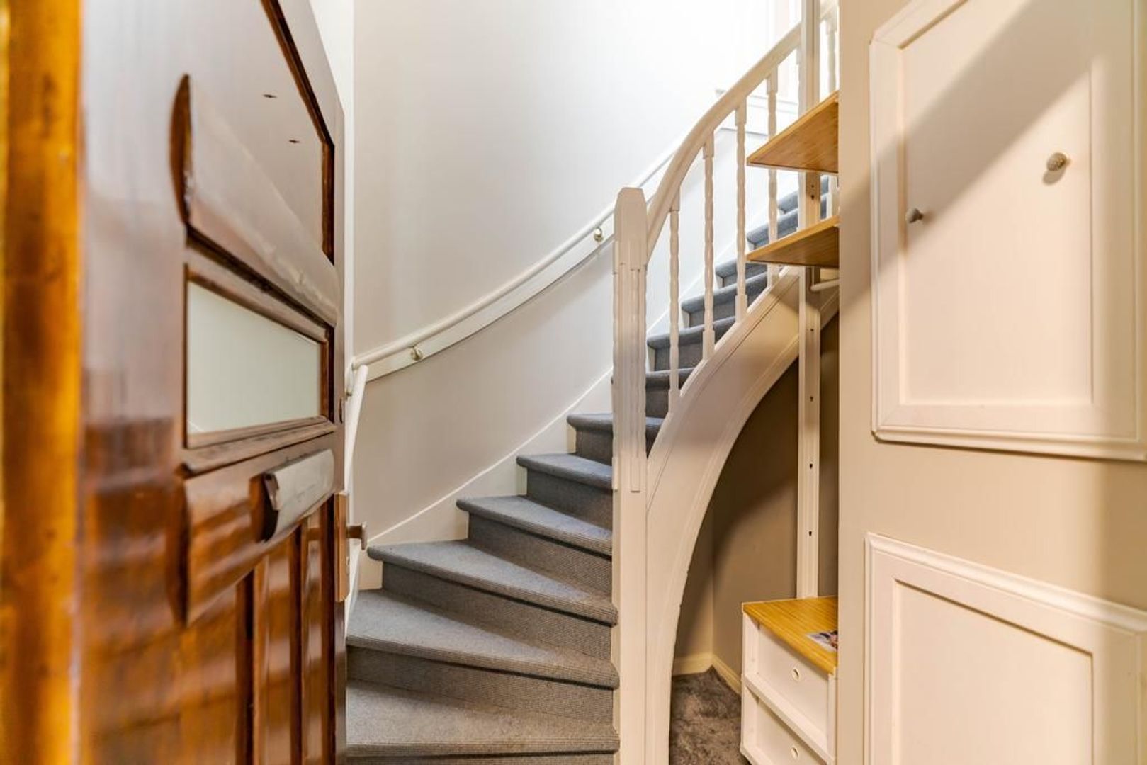 Stuyvesantstraat 253 .