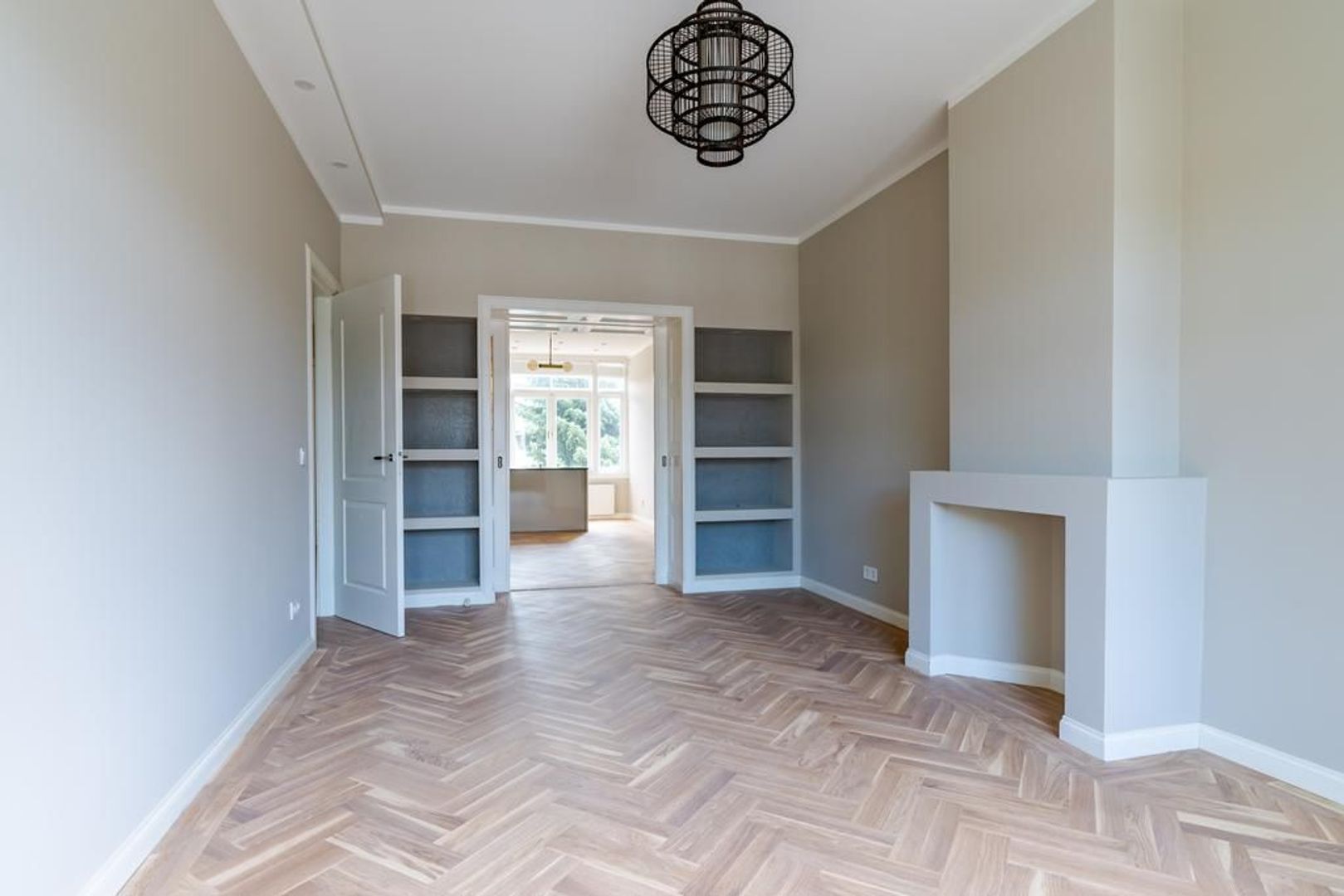 Stuyvesantstraat 253 .