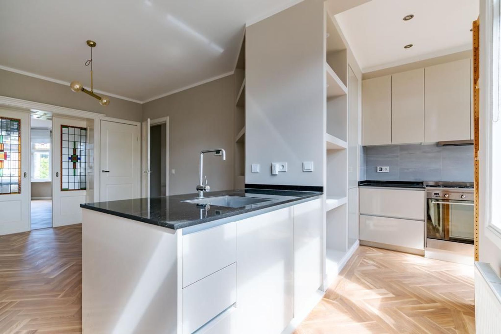 Stuyvesantstraat 253 .