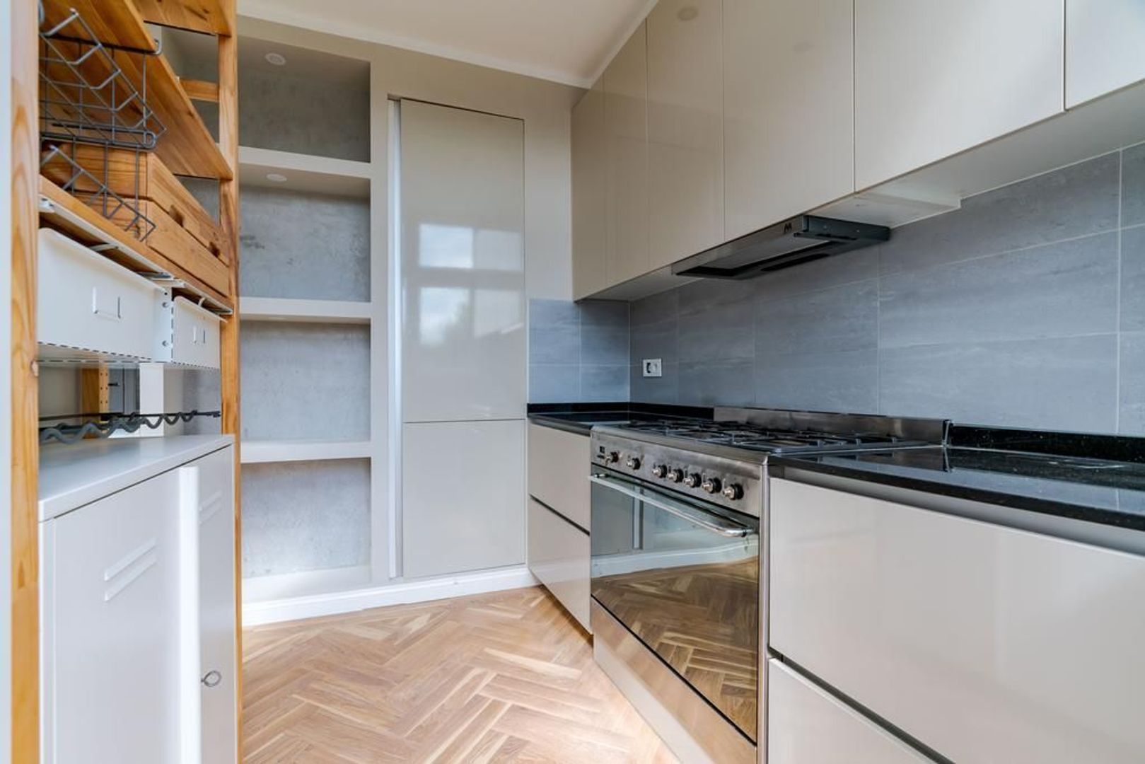 Stuyvesantstraat 253 .