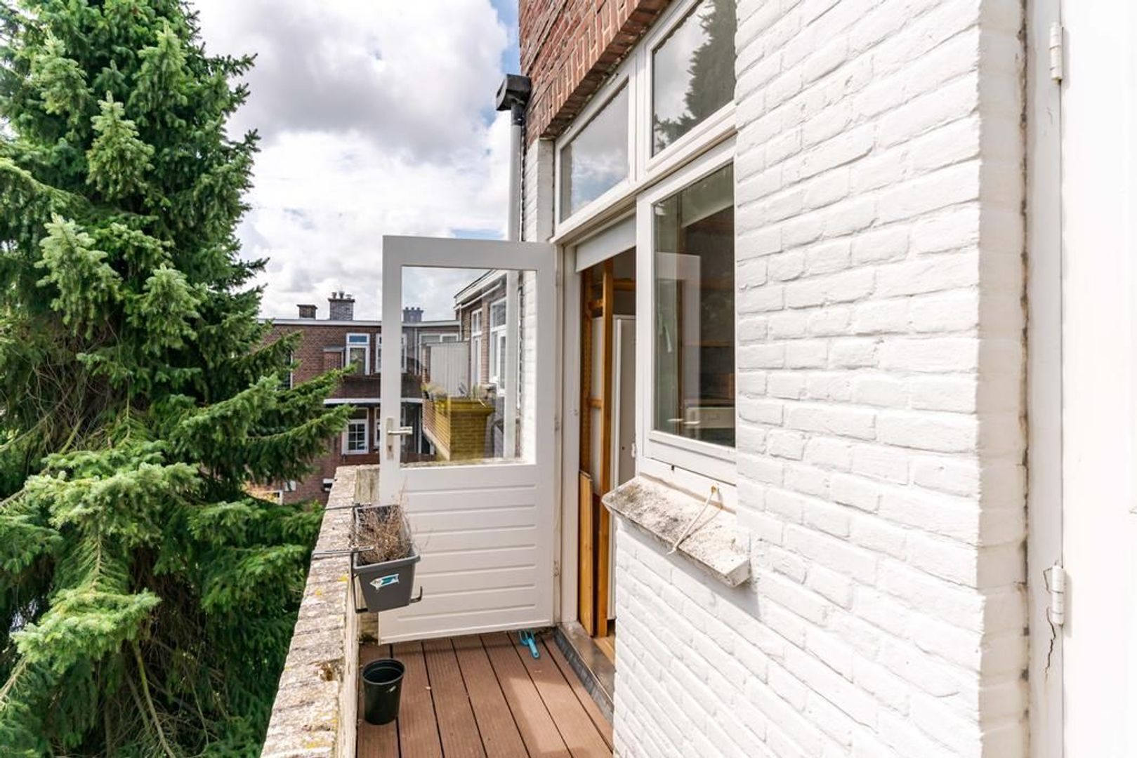 Stuyvesantstraat 253 .