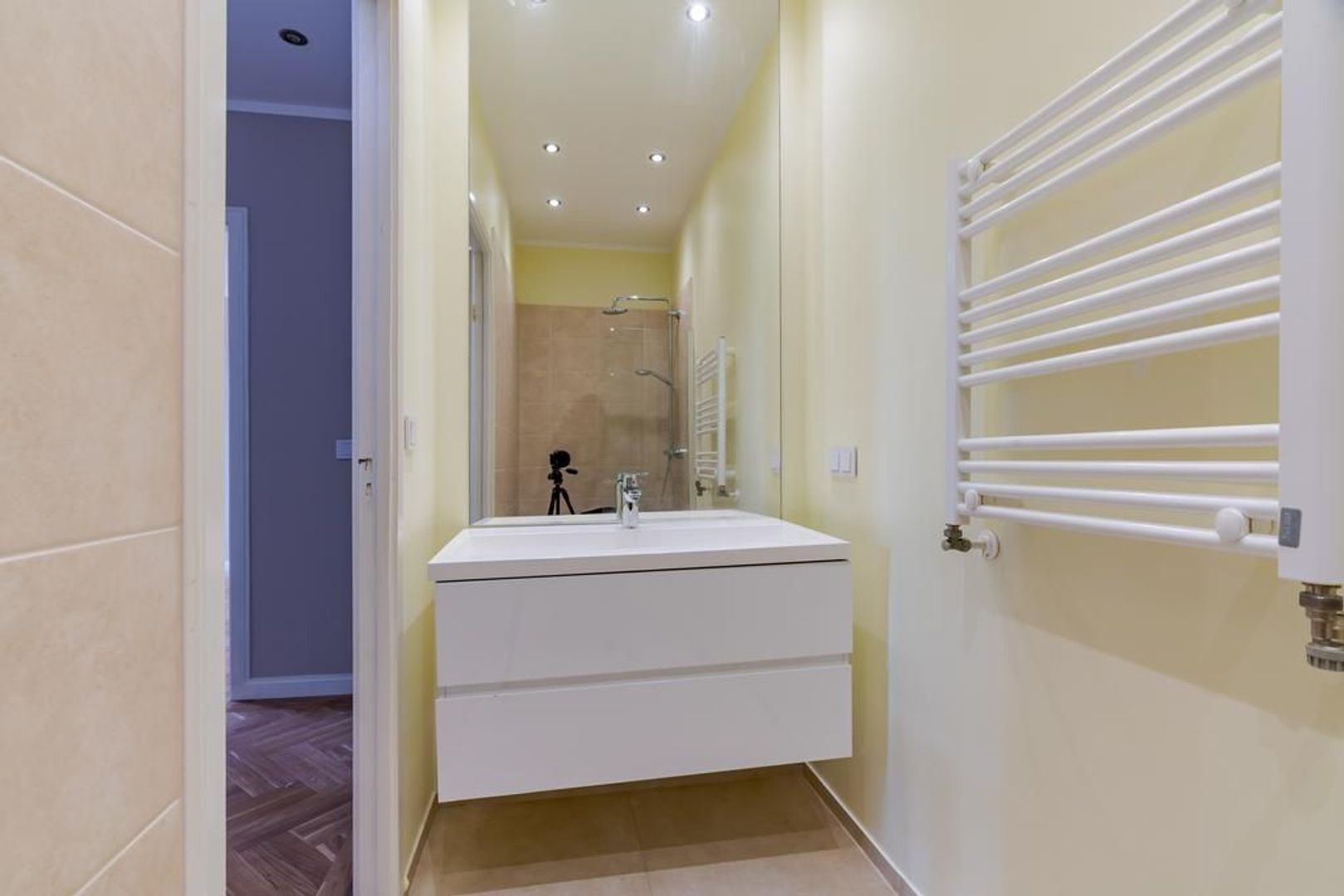 Stuyvesantstraat 253 .