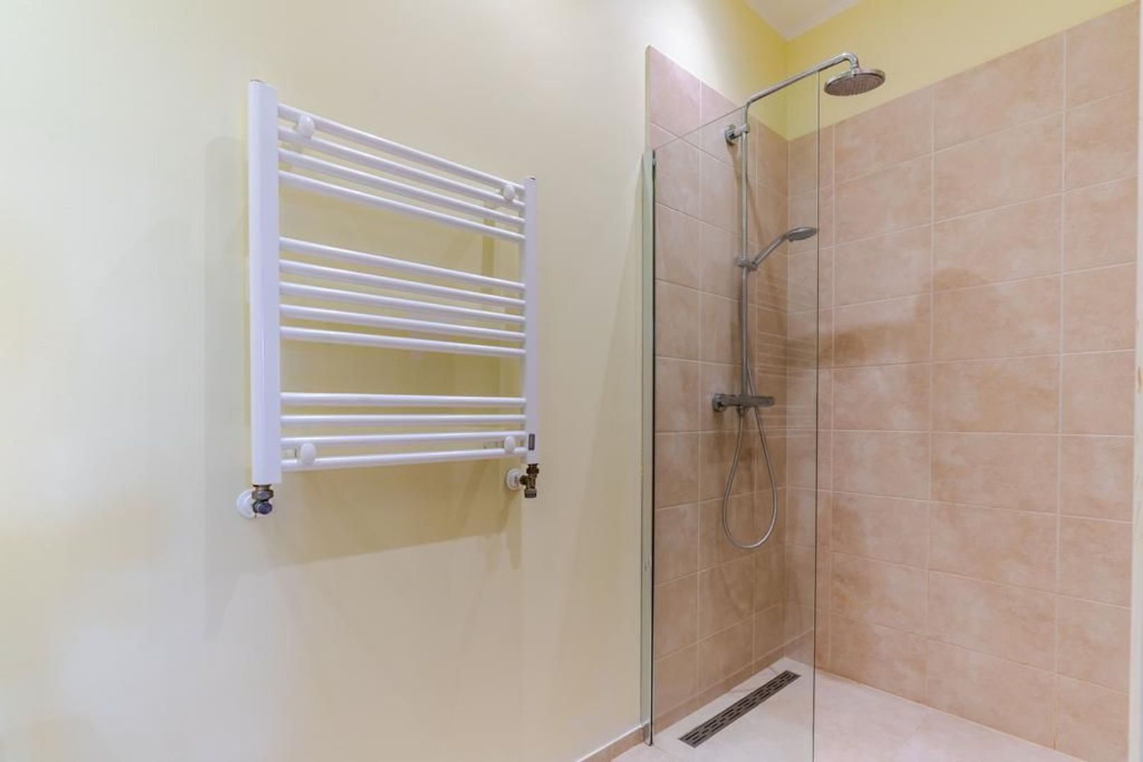 Stuyvesantstraat 253 .