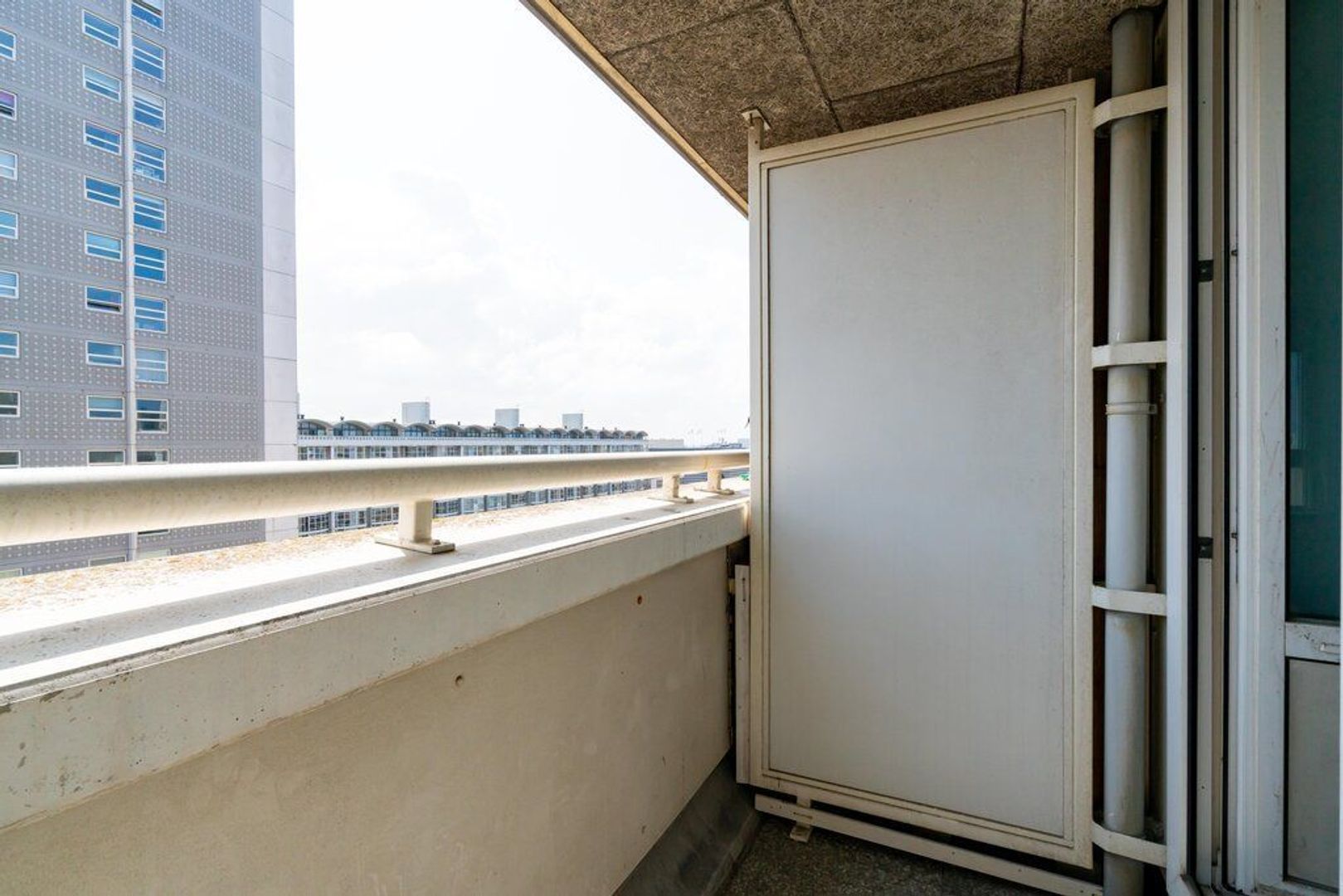 Gevers Deynootweg 1064 .