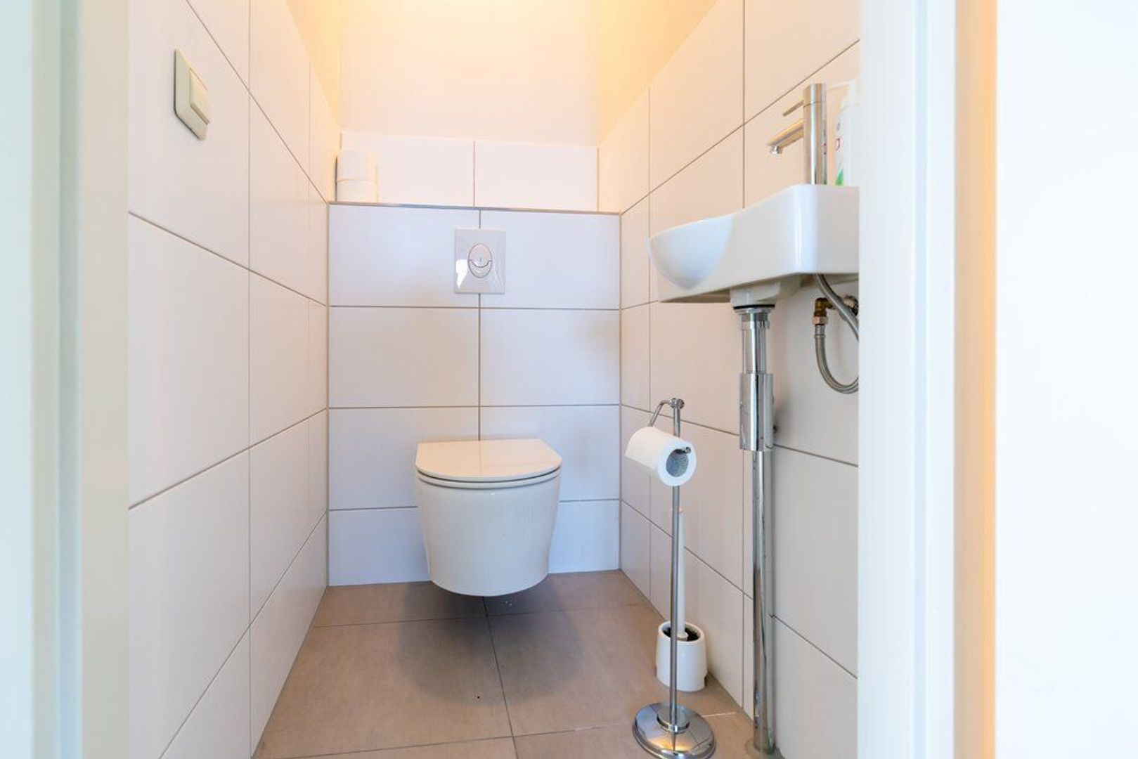 Gevers Deynootweg 1064 .