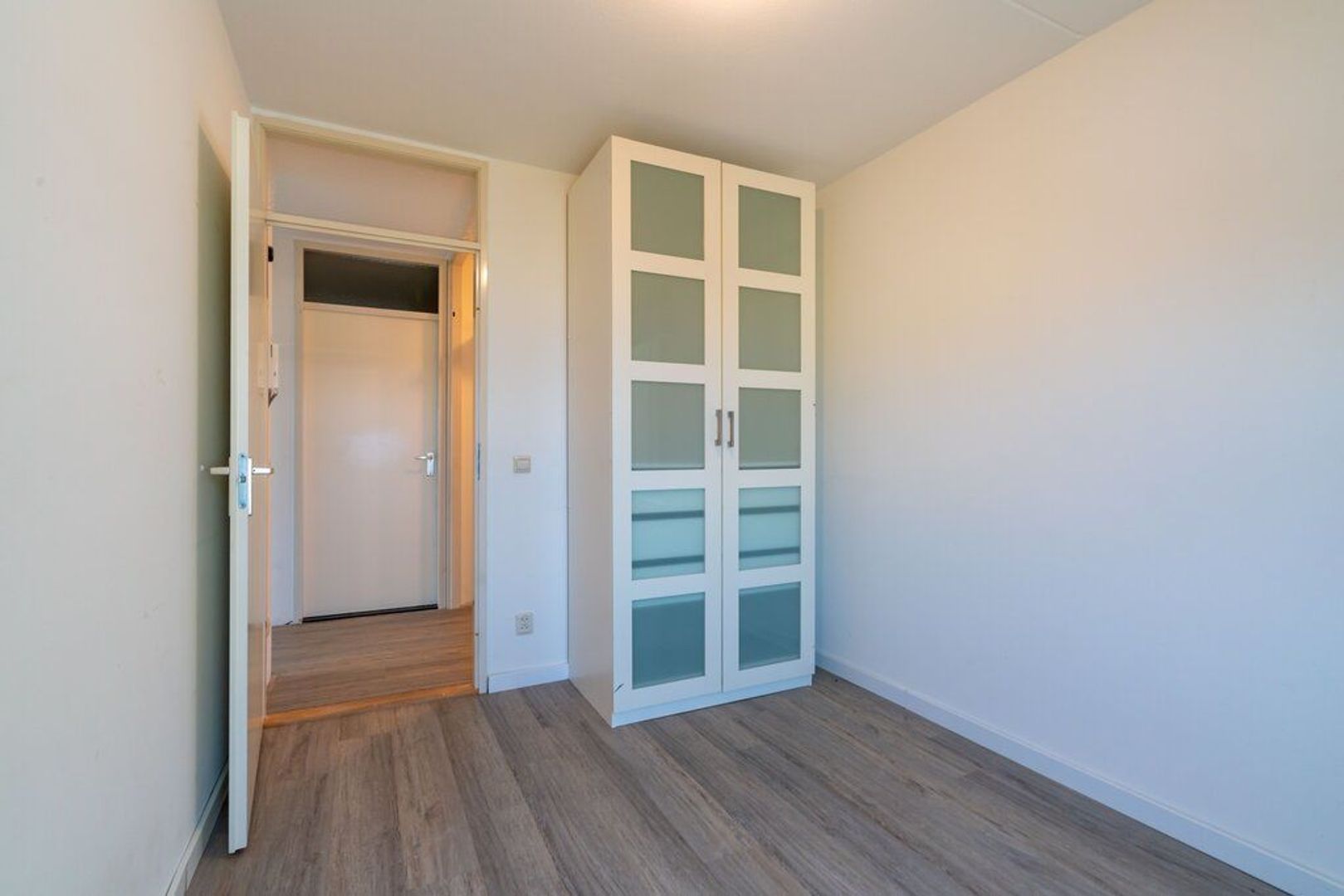 Gevers Deynootweg 1064 .