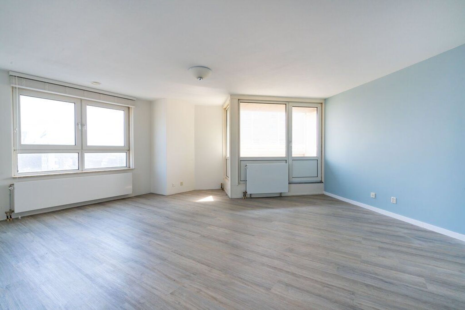 Gevers Deynootweg 1064 .