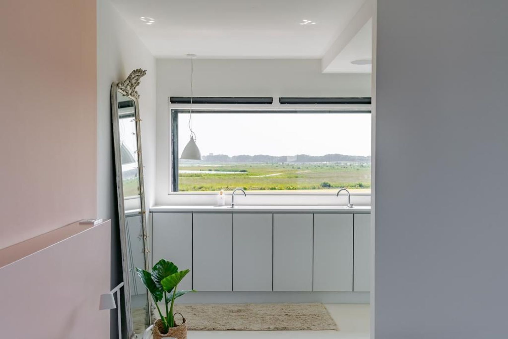 Aalscholveroever 8 .