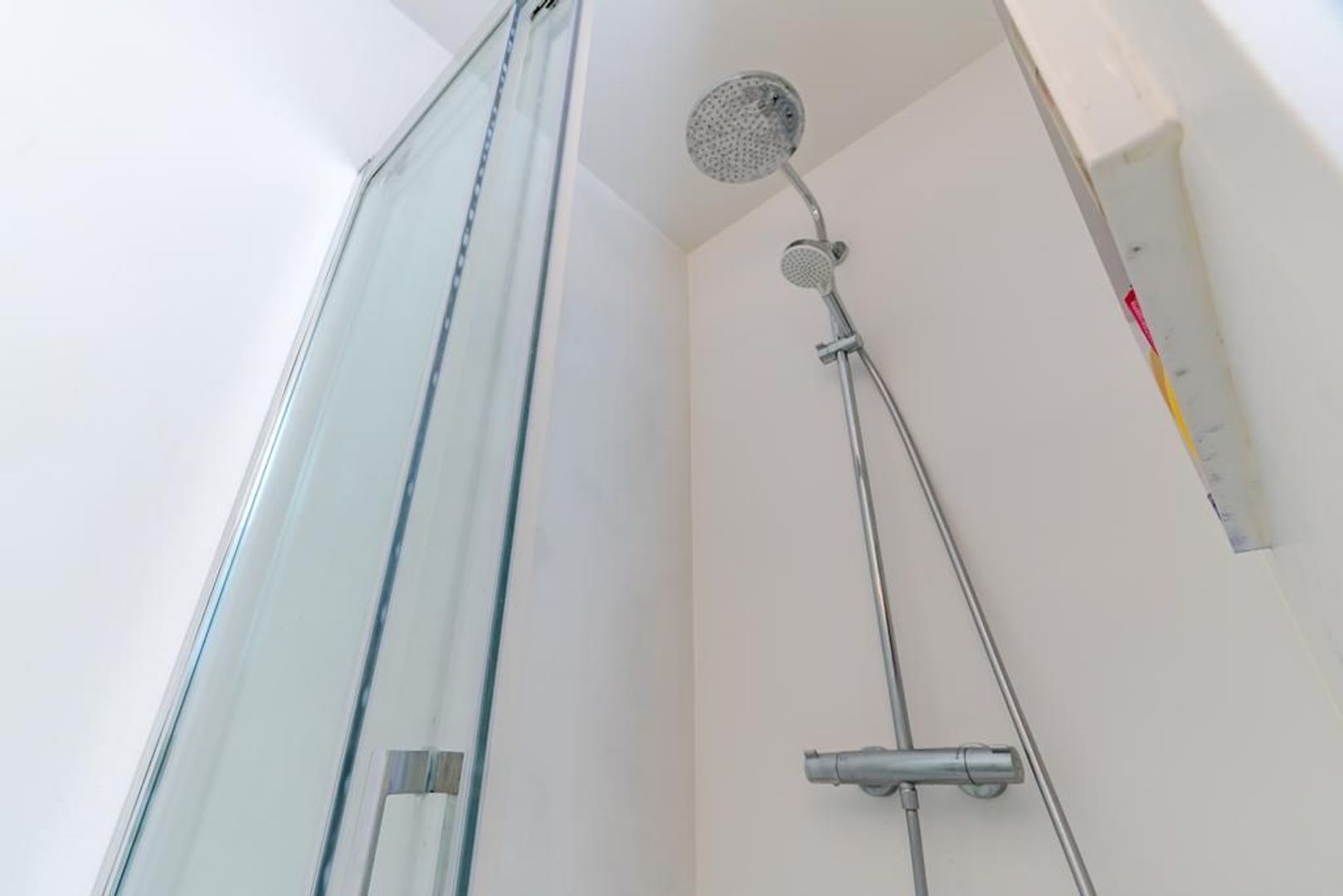 Aalscholveroever 8 .