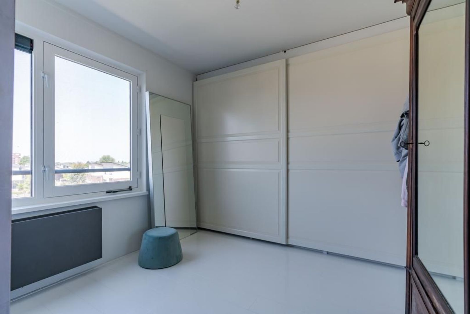 Aalscholveroever 8 .