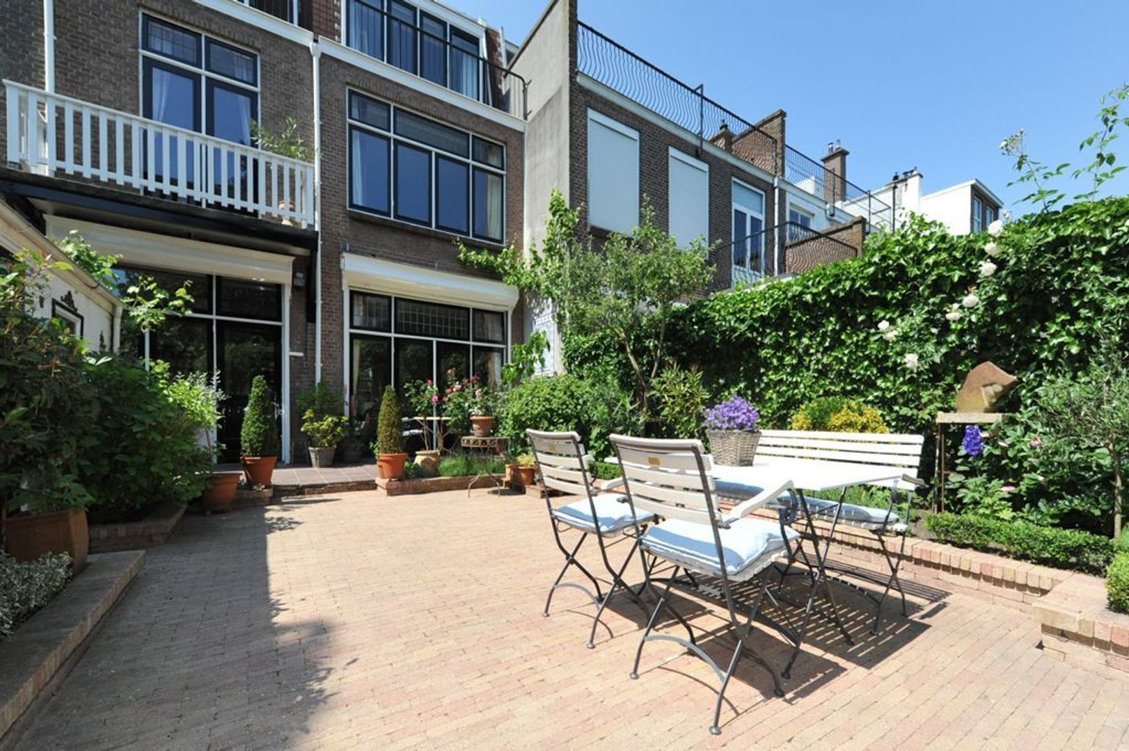 Jozef Israelslaan 45 .