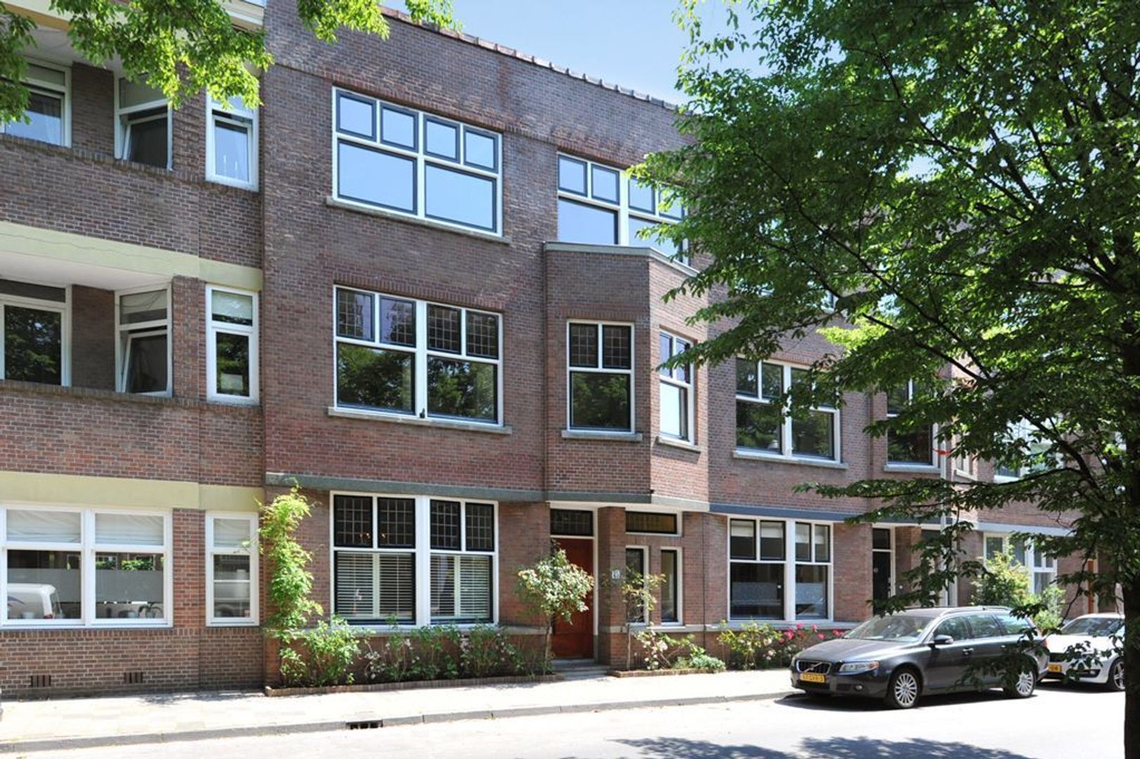 Jozef Israelslaan 45 .