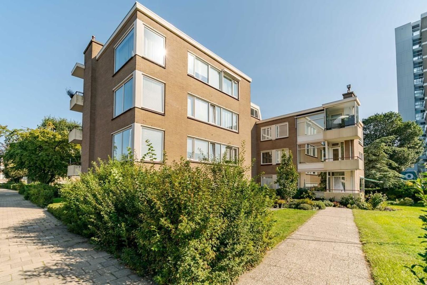 Kijkduinsestraat 832 .