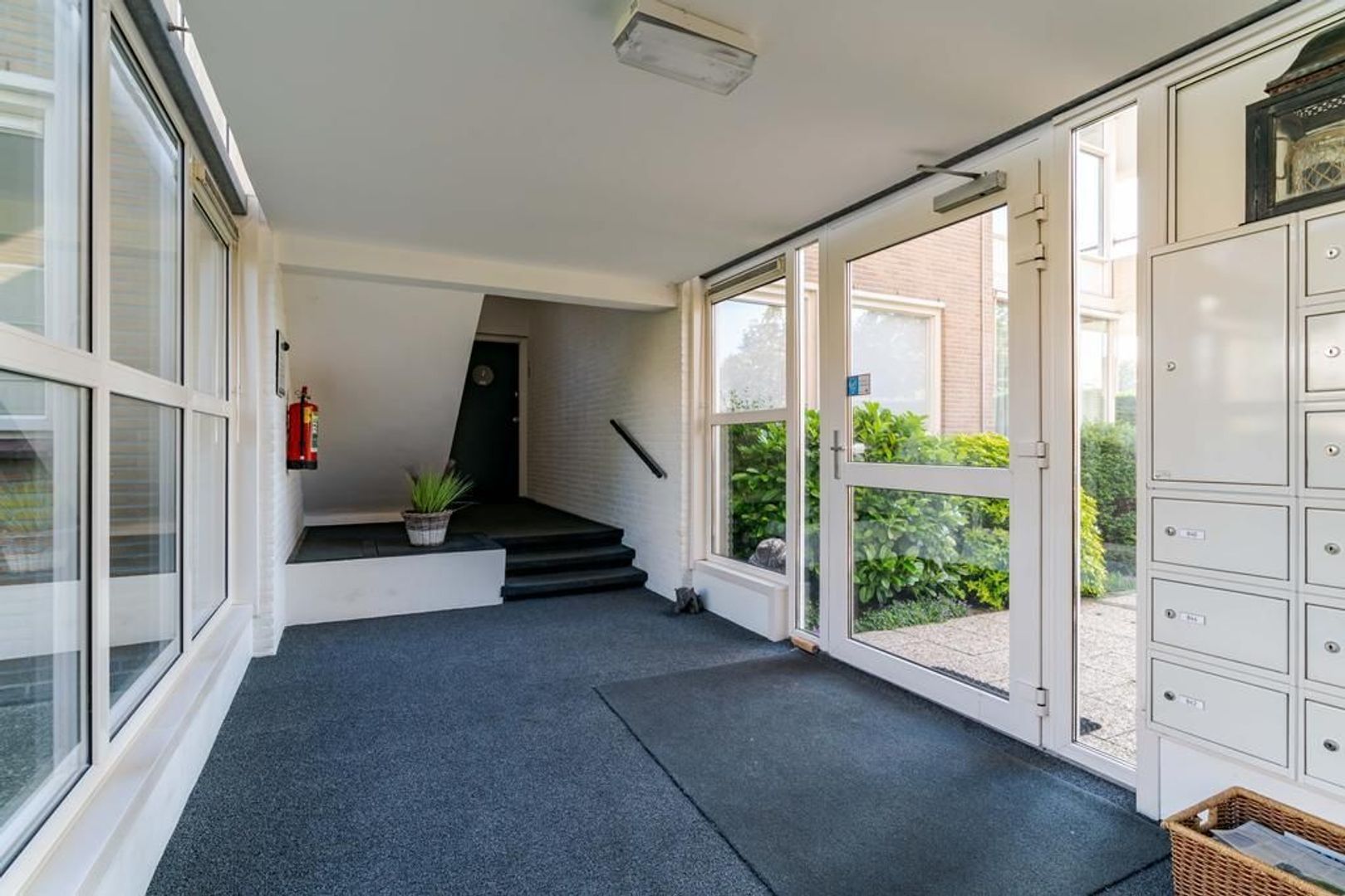 Kijkduinsestraat 832 .