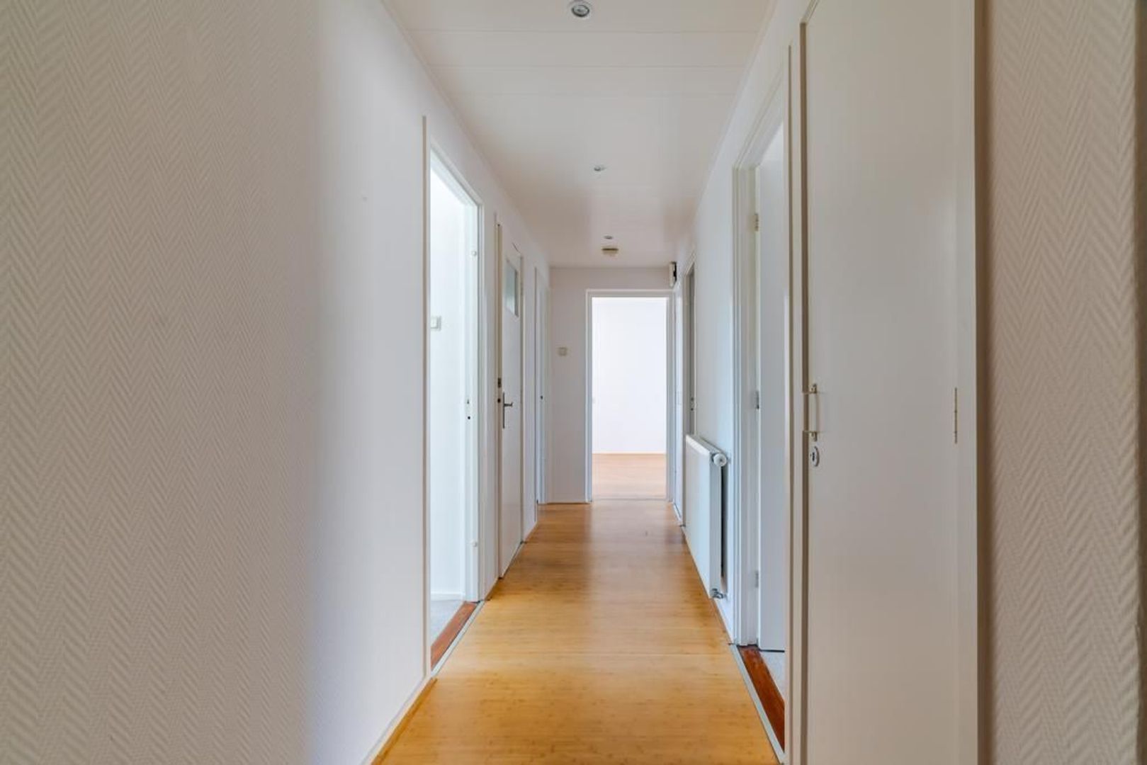 Kijkduinsestraat 832 .