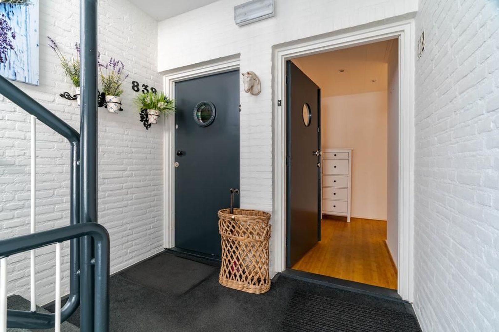 Kijkduinsestraat 832 .