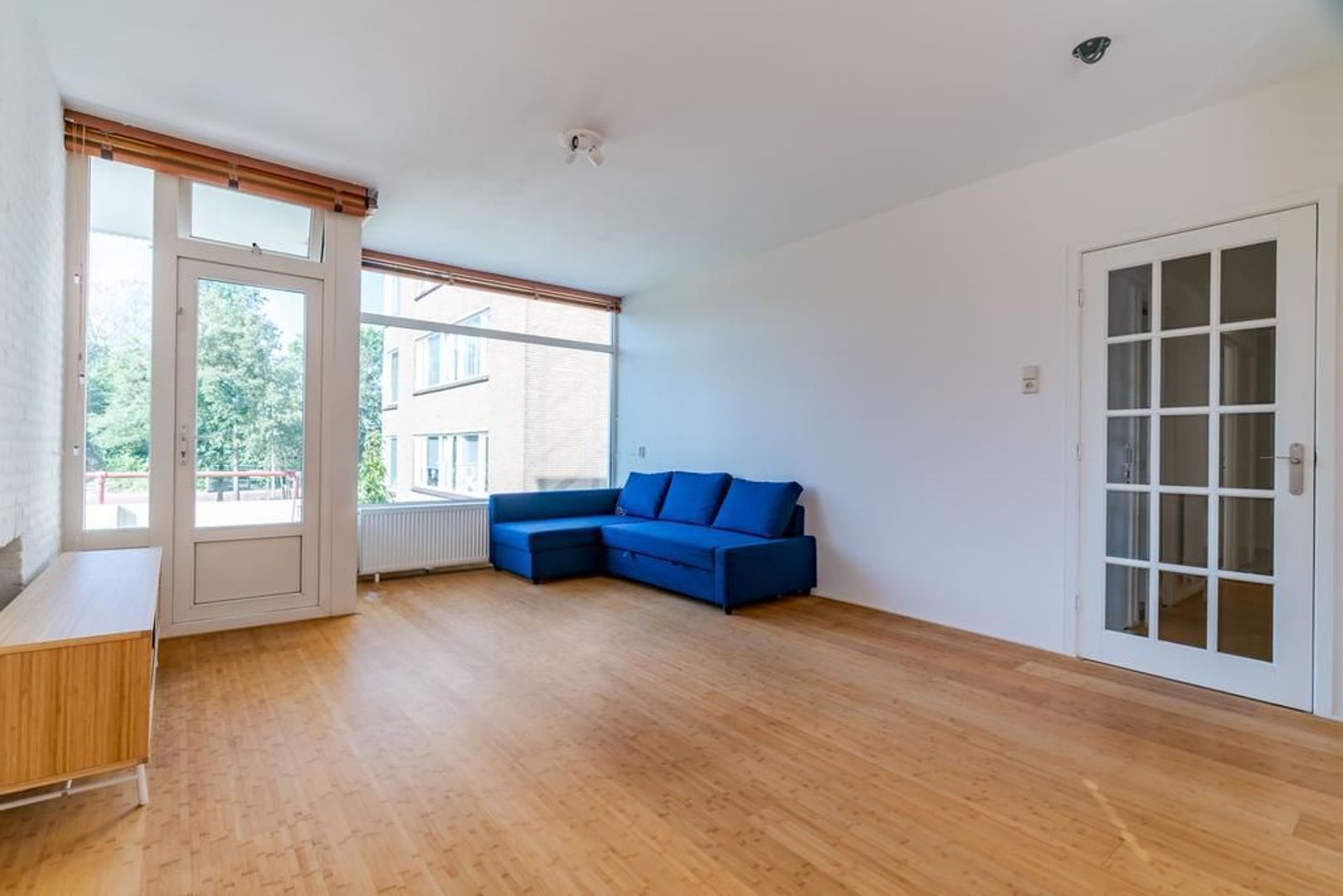 Kijkduinsestraat 832 .