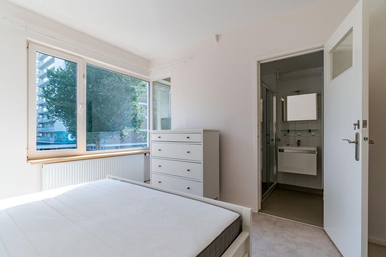 Kijkduinsestraat 832 .