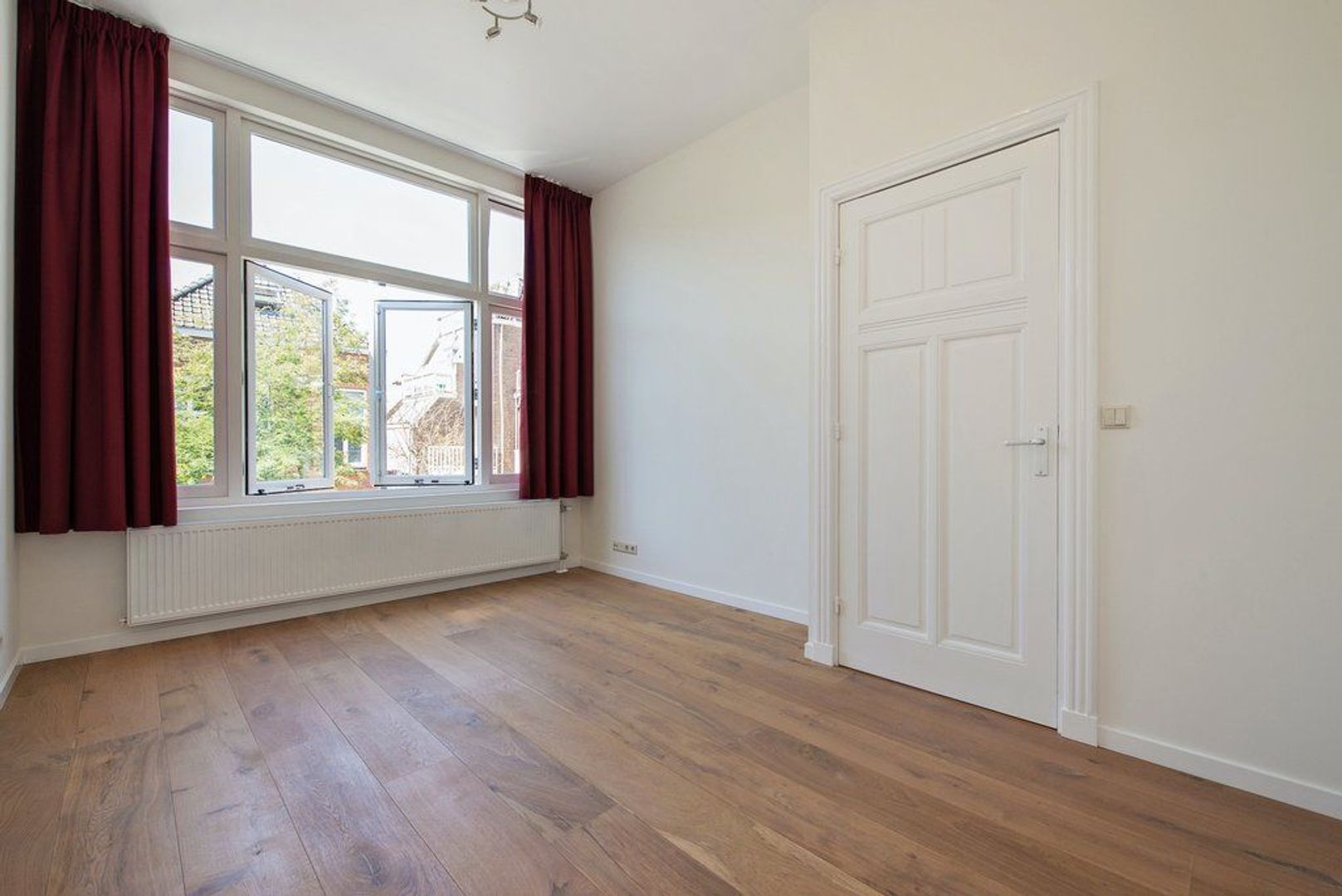 Van Boetzelaerlaan 96 A.