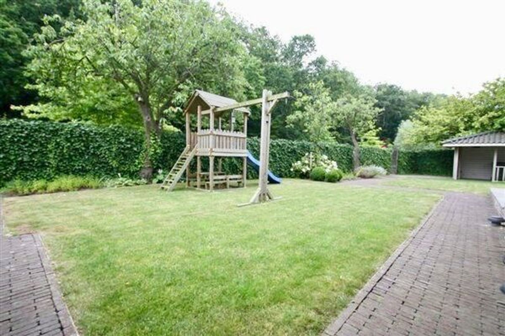 van Vredenburchweg 81 .