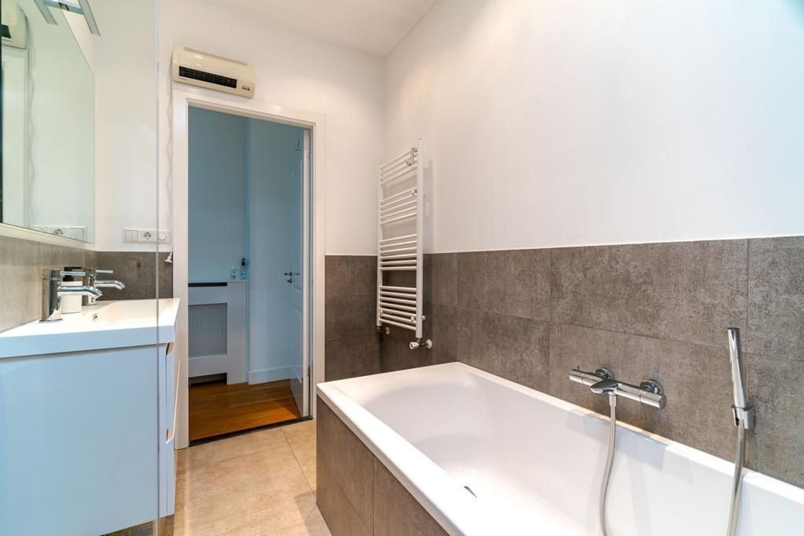 Van Heutszstraat 107 A.