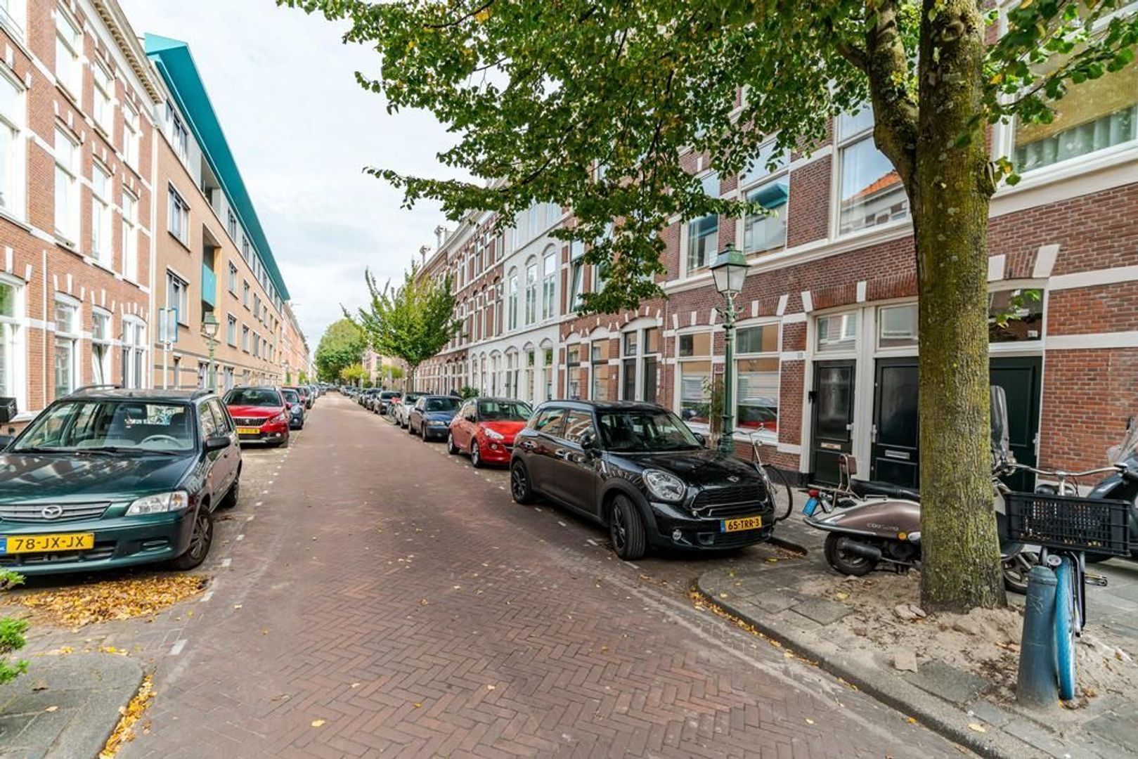 Van Merlenstraat 5 .