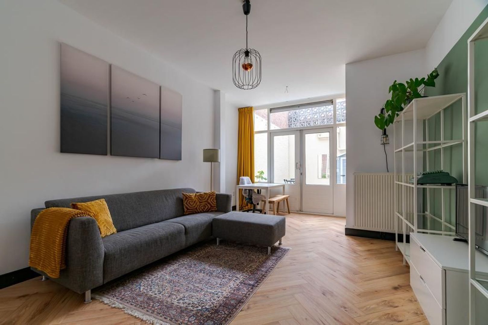 Van Merlenstraat 5 .