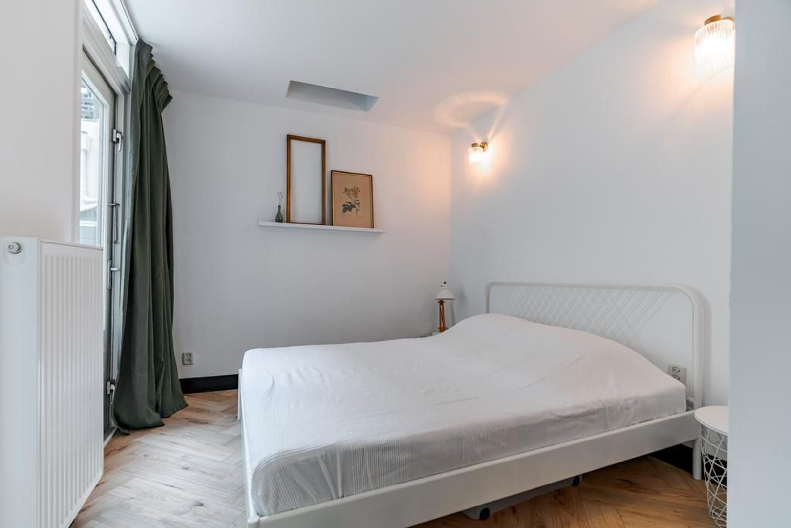 Van Merlenstraat 5 .