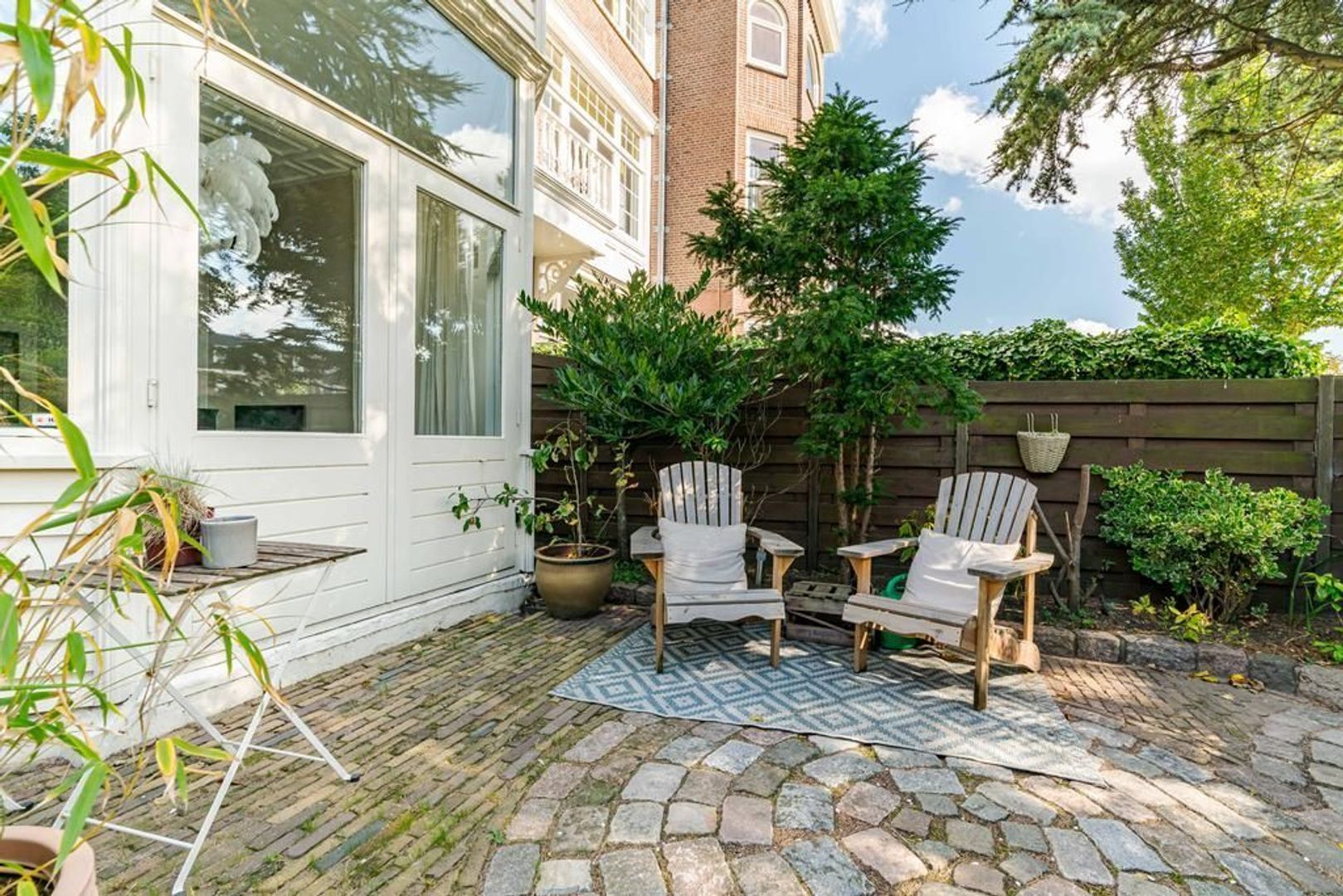 Nieuwe Parklaan 157 .