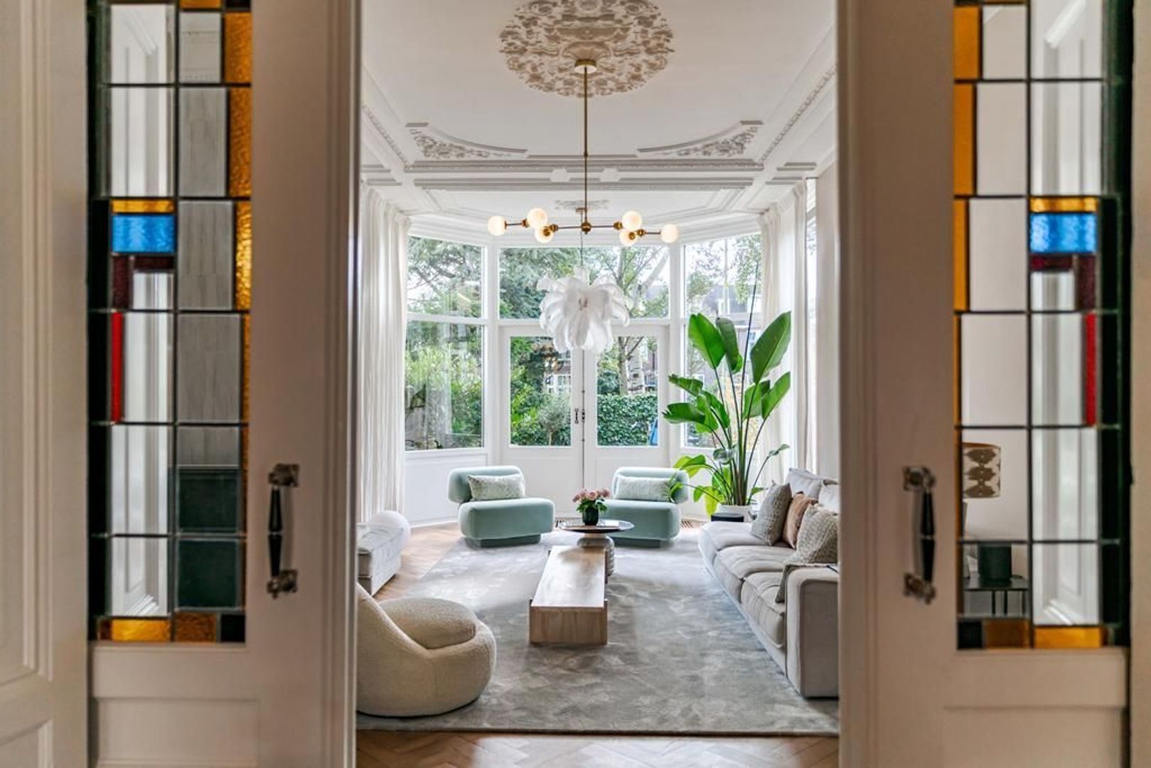 Nieuwe Parklaan 157 .