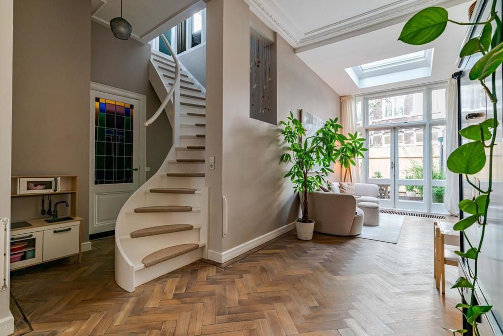 Nieuwe Parklaan 157 .