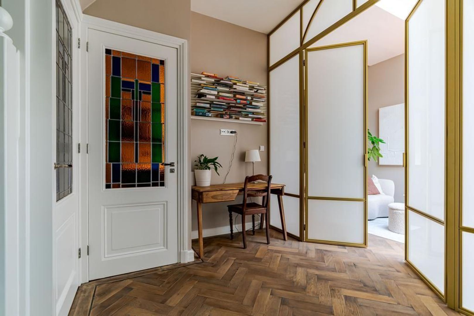 Nieuwe Parklaan 157 .