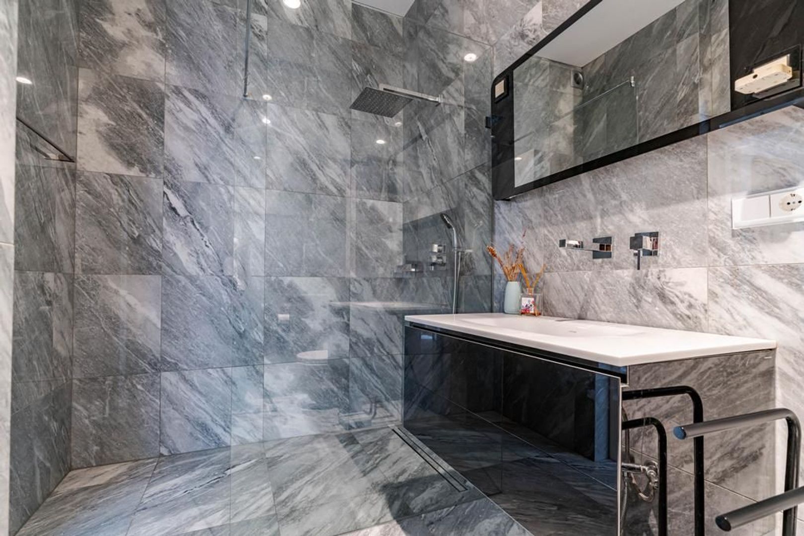 Nieuwe Parklaan 157 .