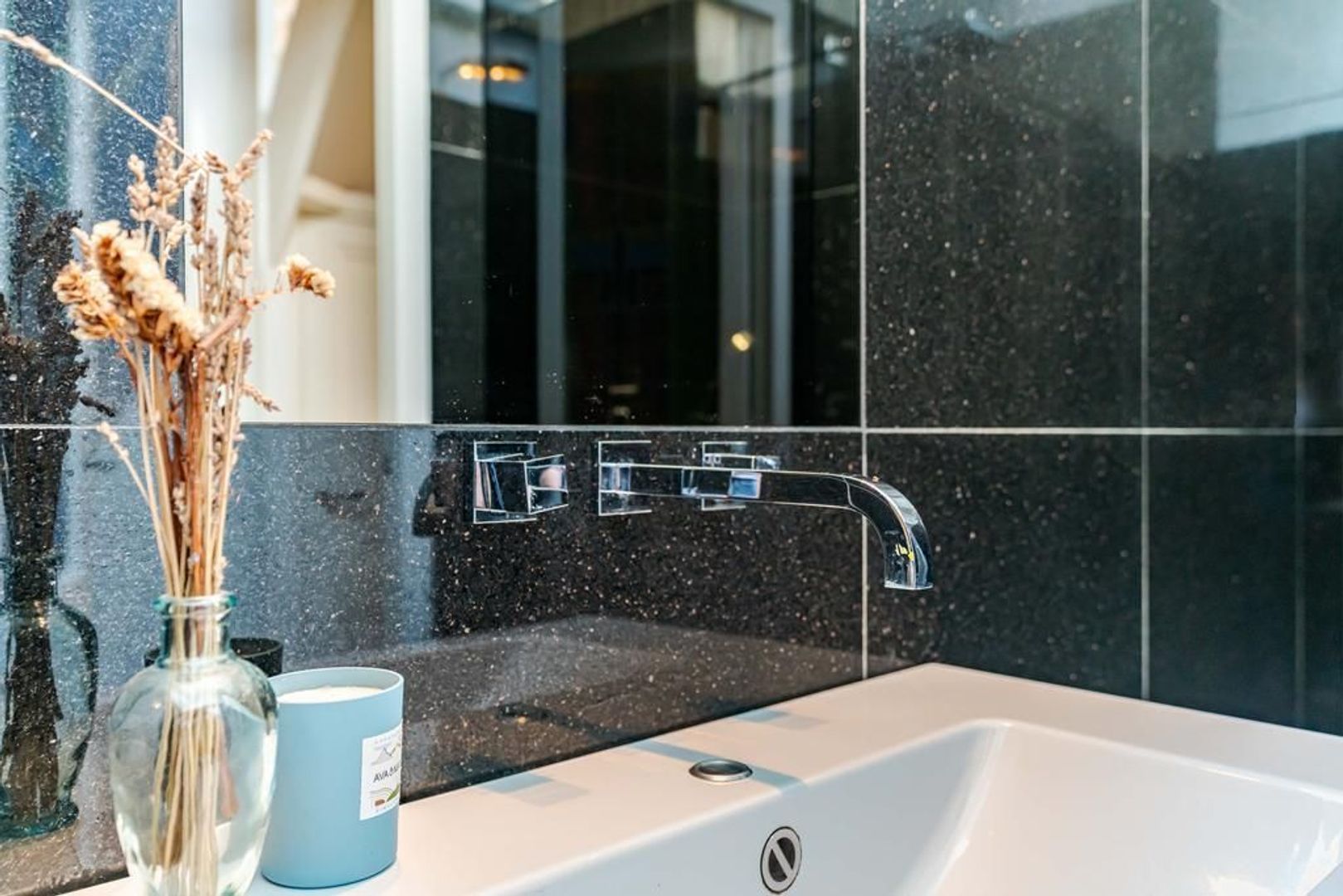 Nieuwe Parklaan 157 .