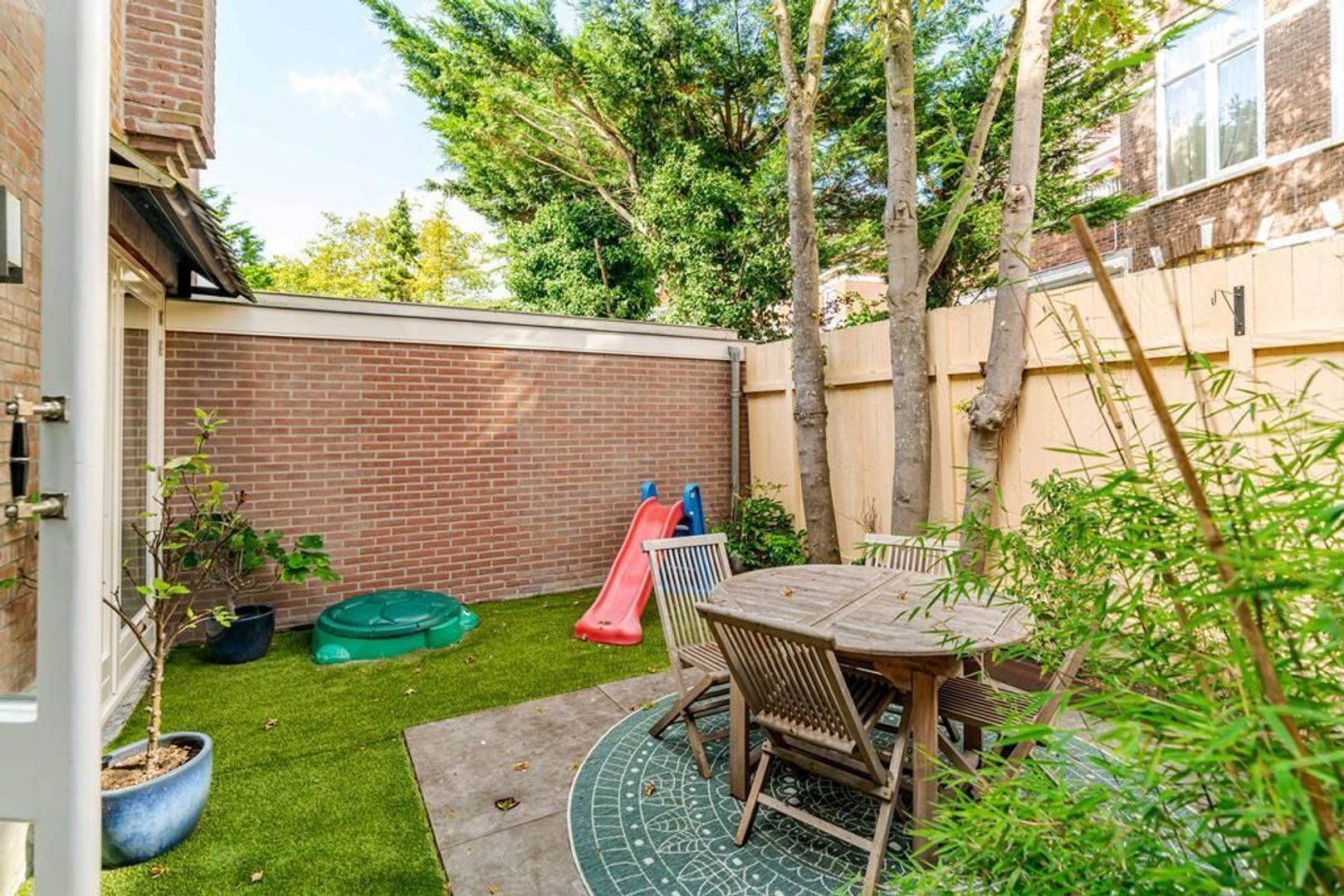 Nieuwe Parklaan 157 .