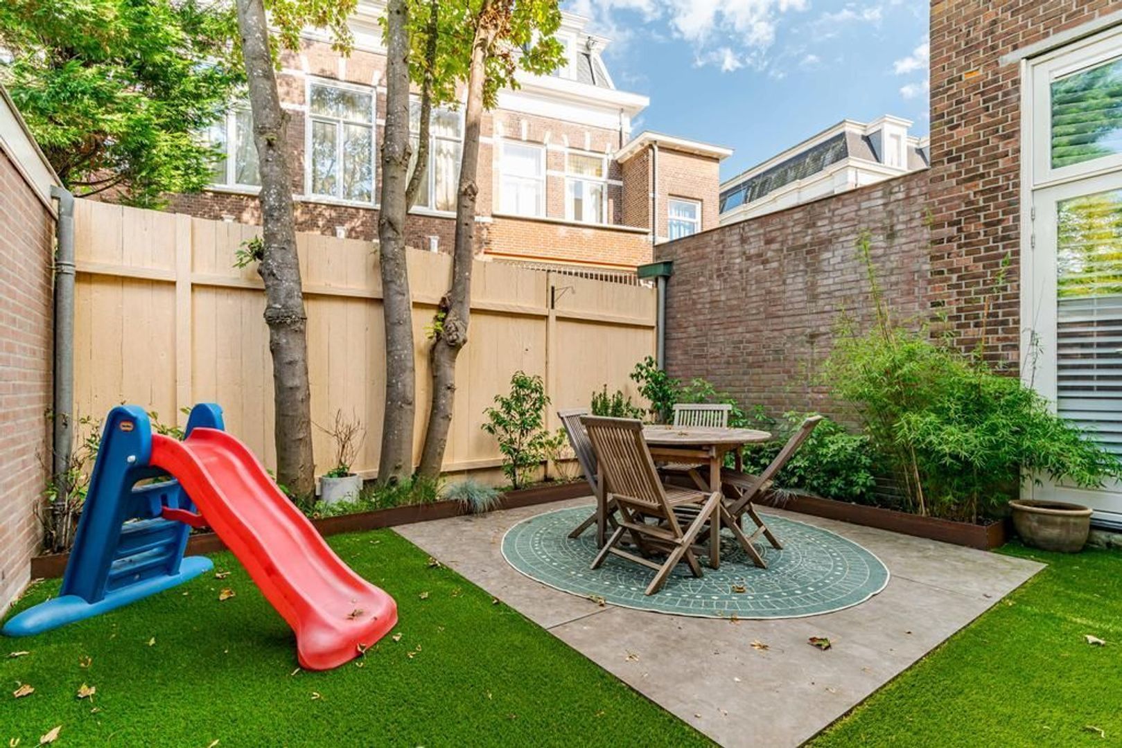 Nieuwe Parklaan 157 .