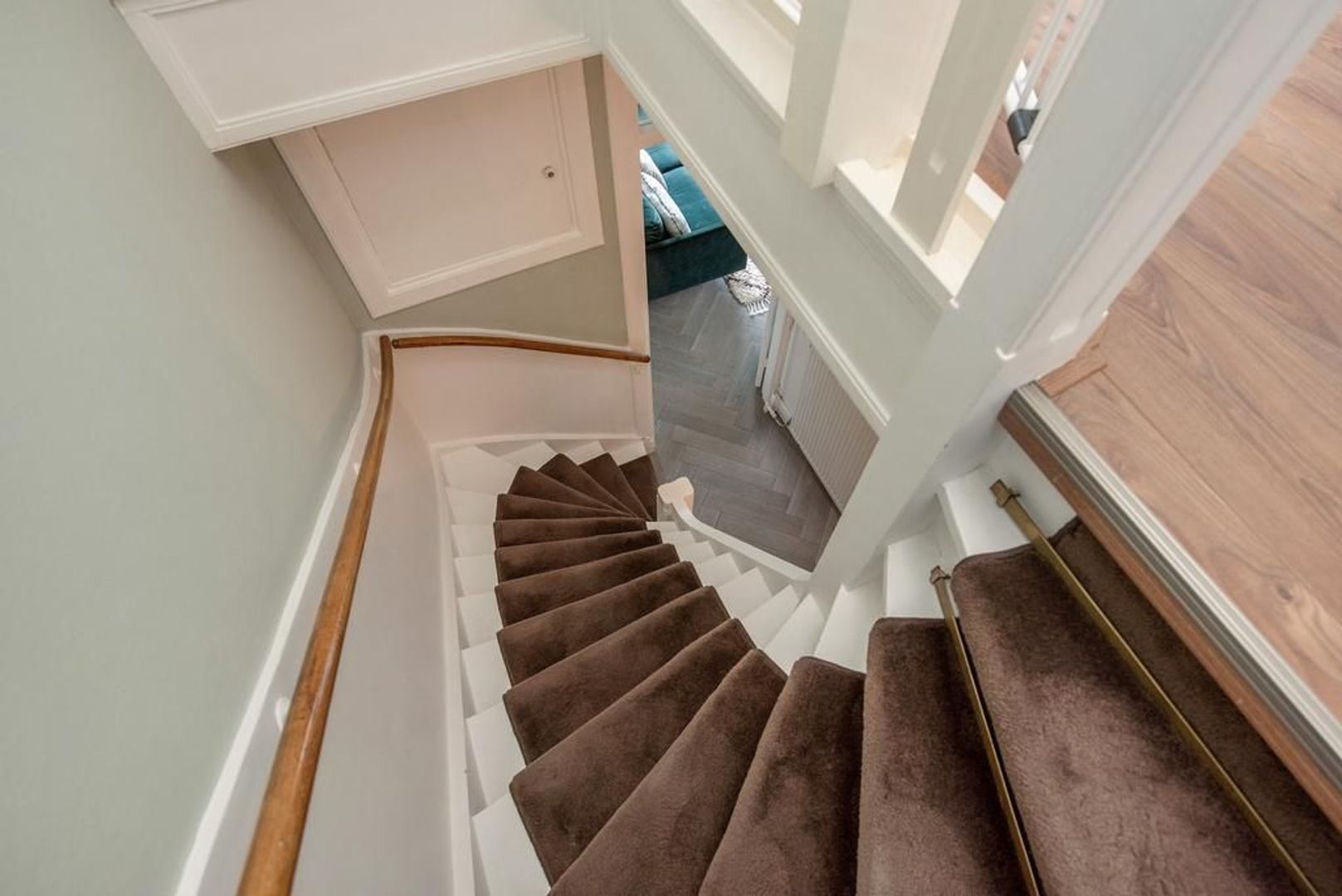 Hart Nibbrigkade 120 .