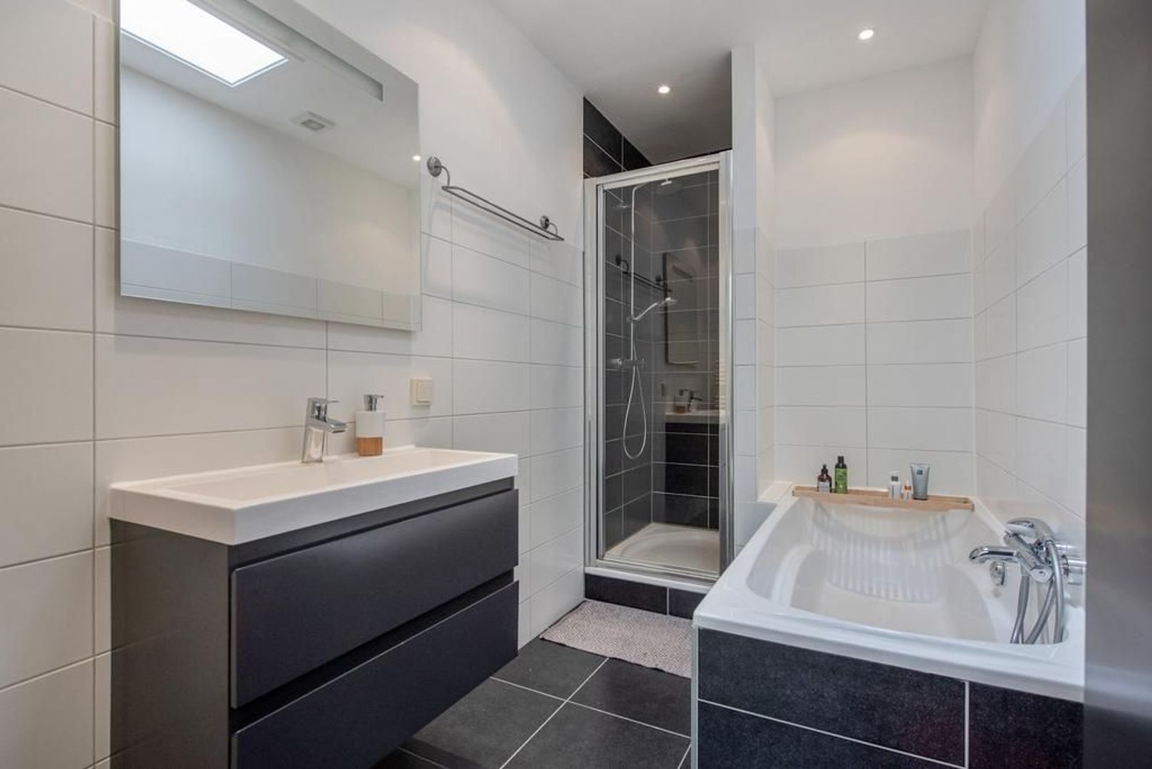 Hart Nibbrigkade 120 .