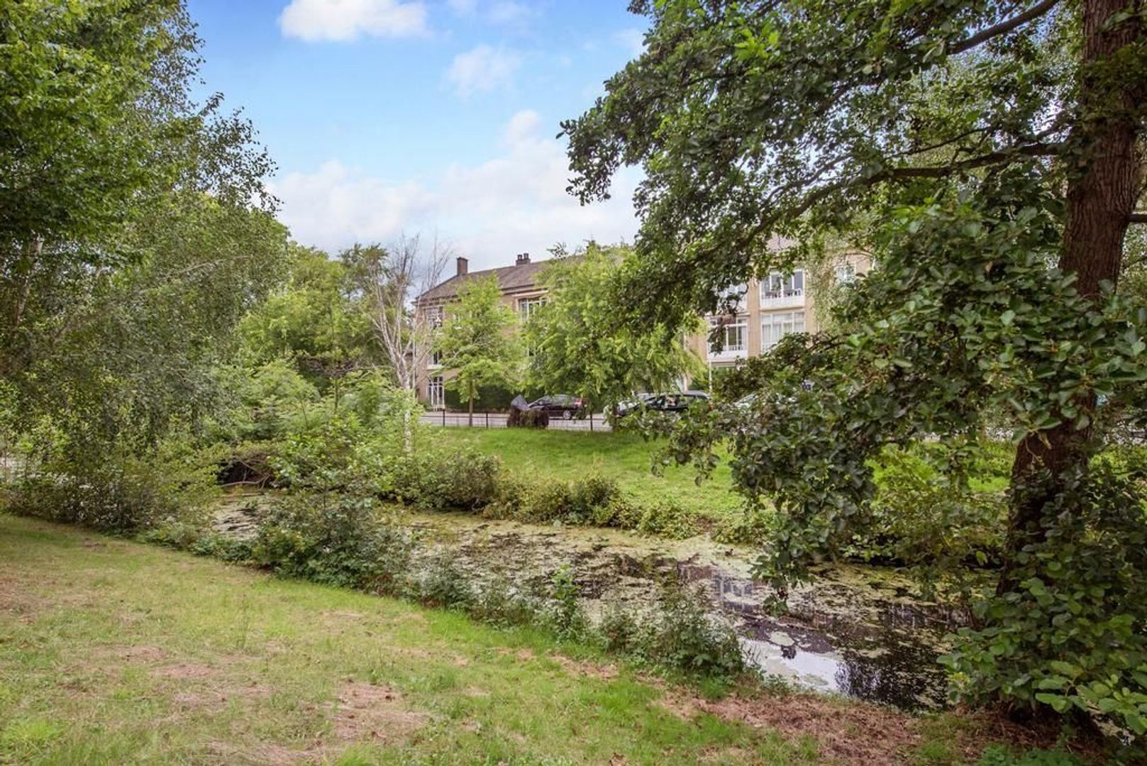 Hart Nibbrigkade 120 .