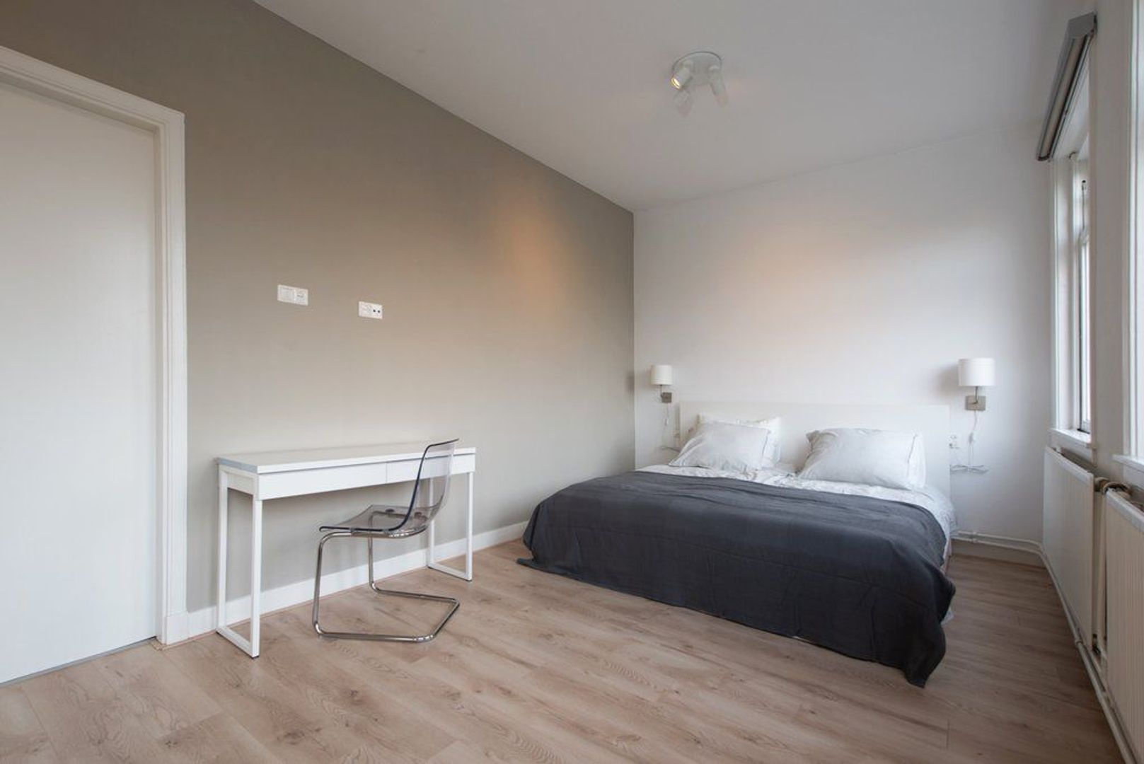 Weissenbruchstraat 236 .