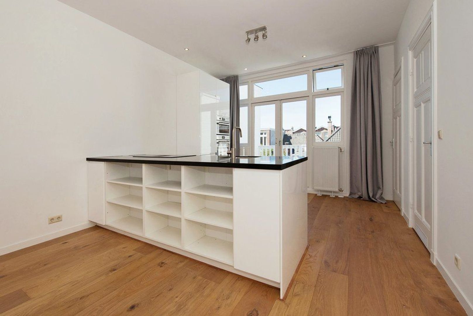 Van Boetzelaerlaan 96 B.