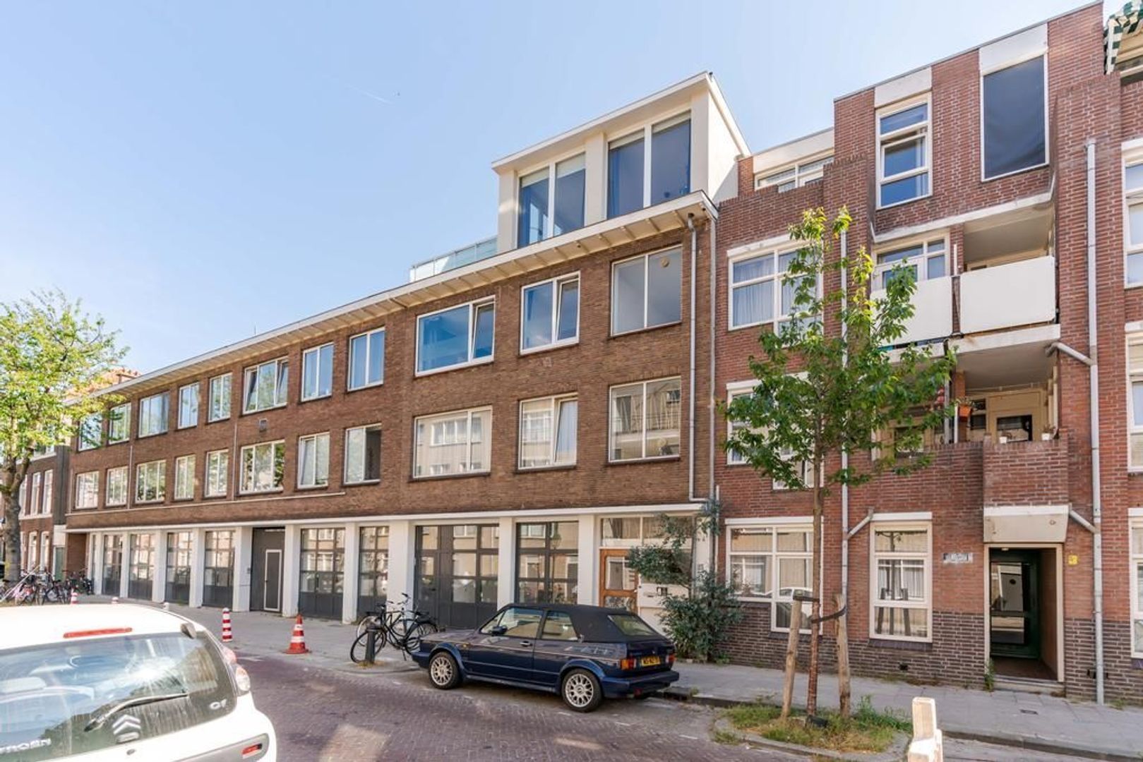 Van Kinsbergenstraat 25 .